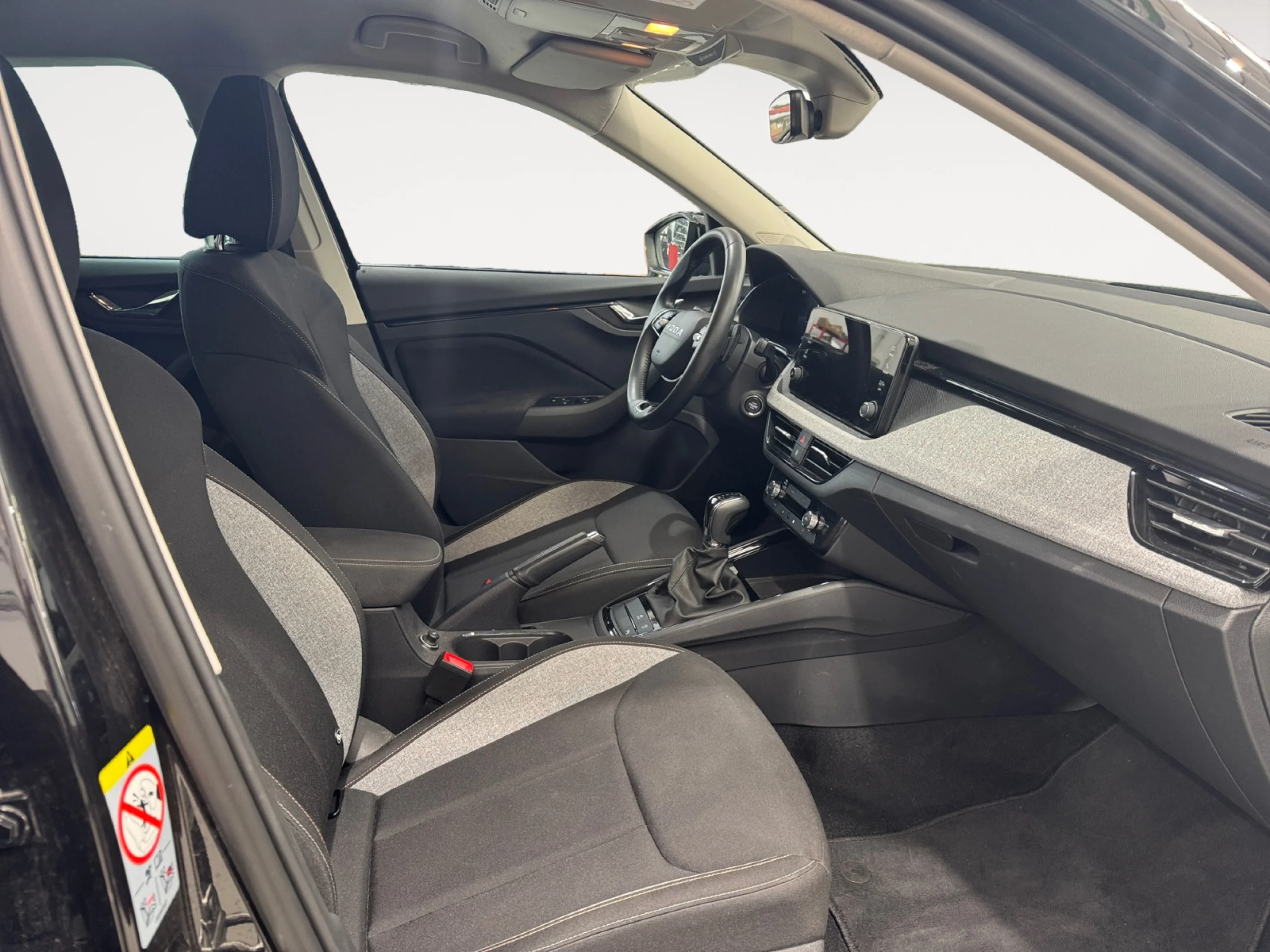 SKODA KAMIQ 1.0 TSI 85KW (115CV) DSG SELECTION - Foto 5