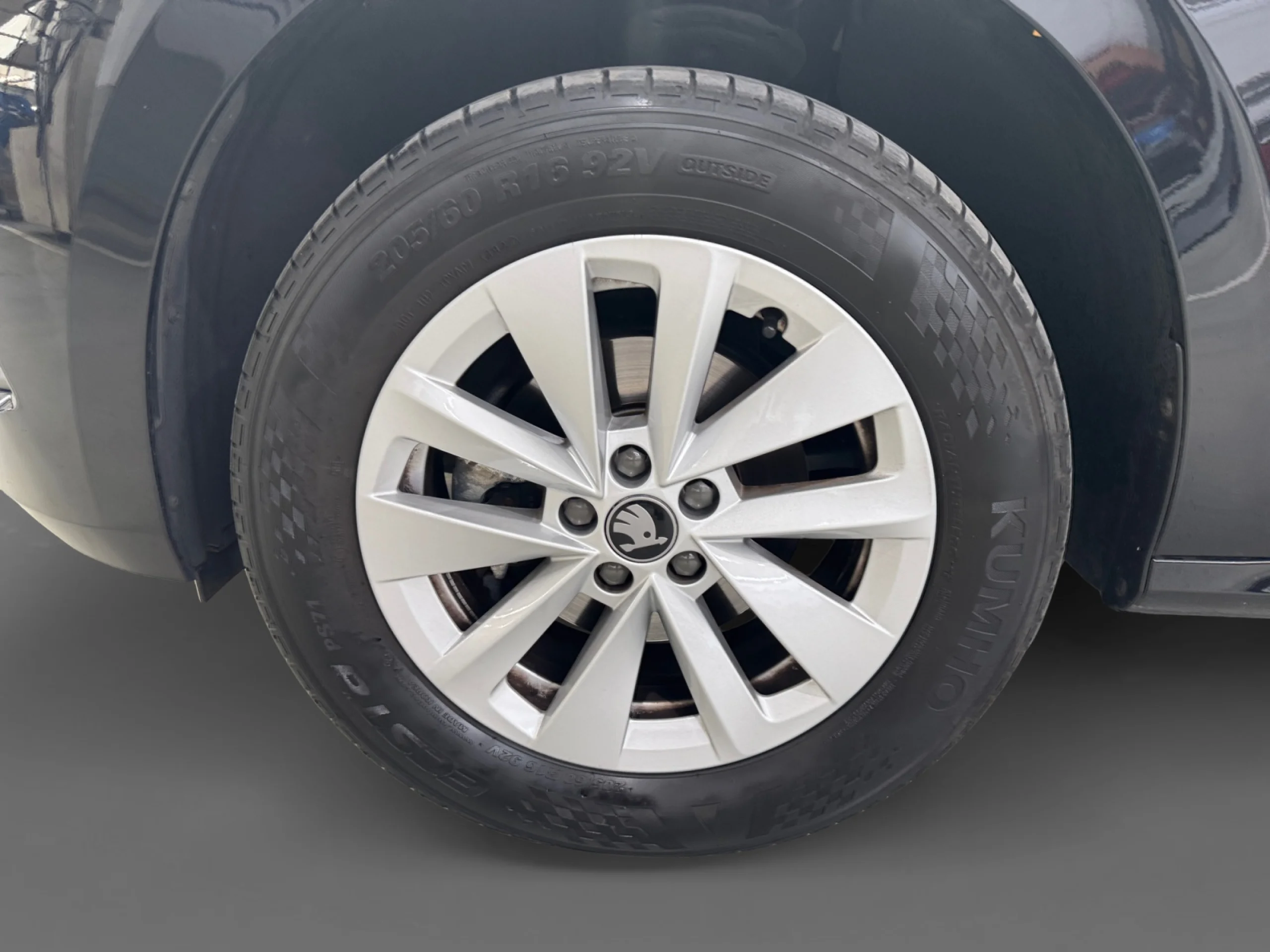 SKODA KAMIQ 1.0 TSI 85KW (115CV) DSG SELECTION - Foto 9