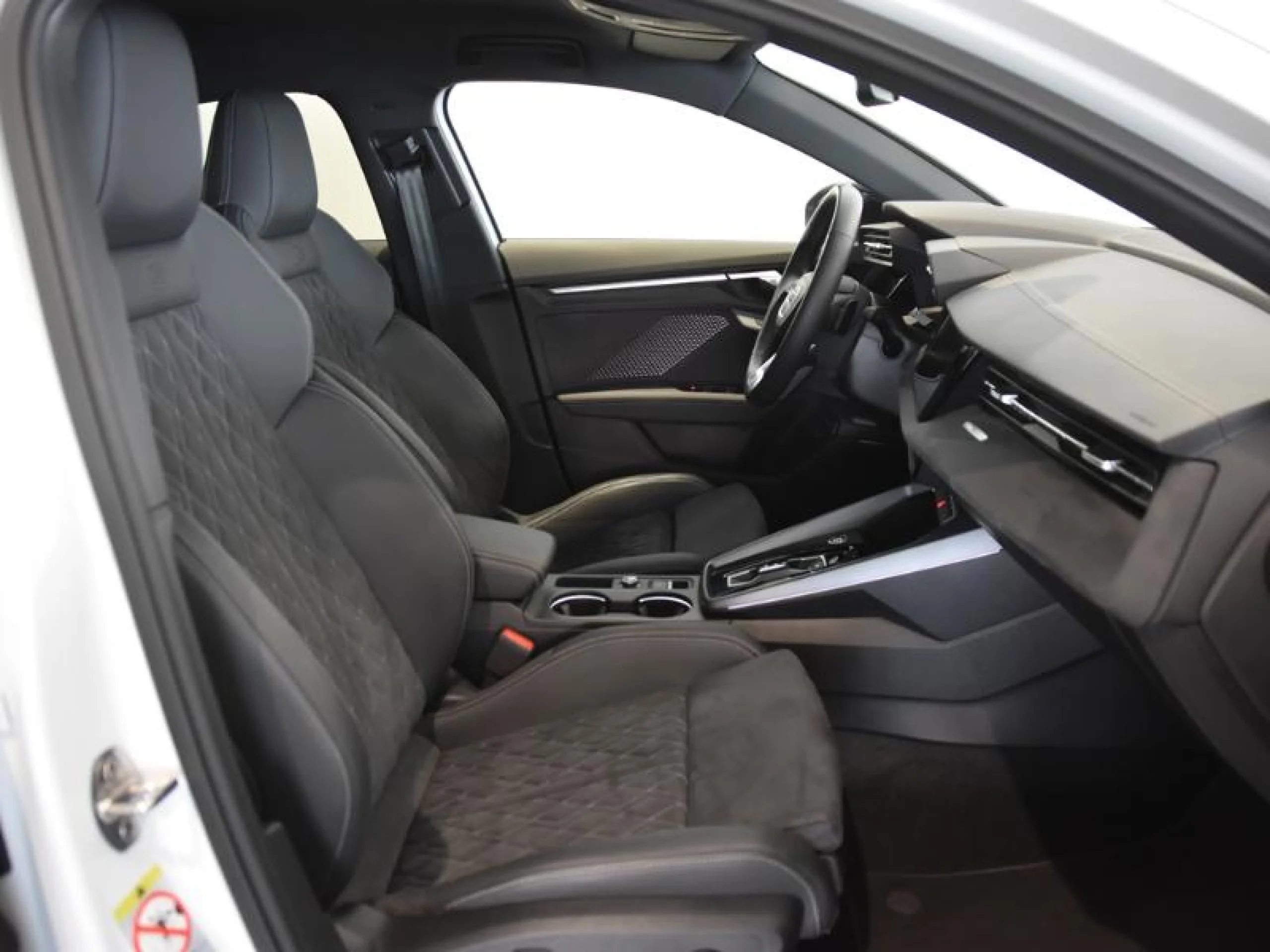 AUDI A3 SPORTBACK BLACK LINE 35 TDI 110KW S TRON - Foto 6