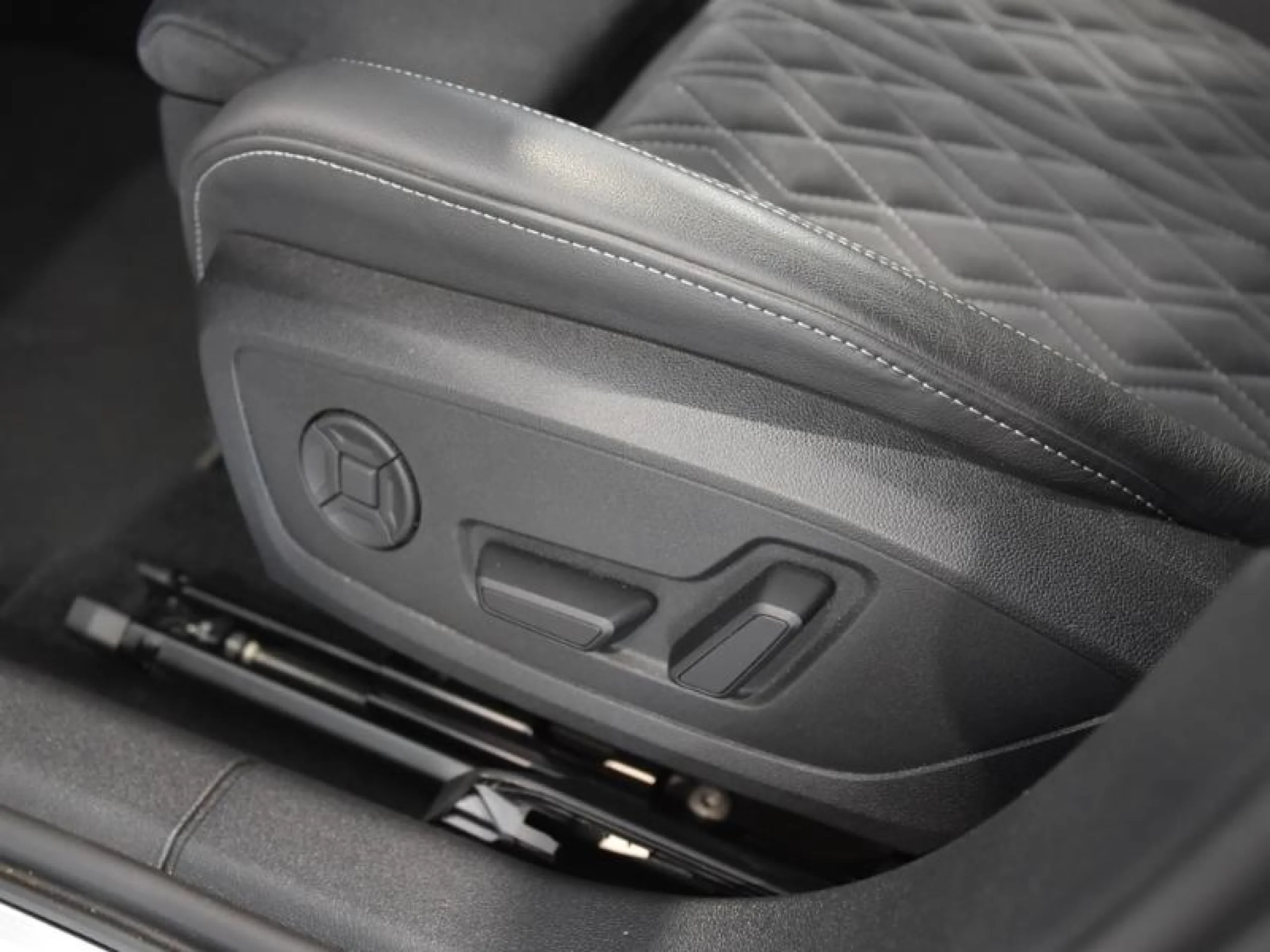 AUDI A3 SPORTBACK BLACK LINE 35 TDI 110KW S TRON - Foto 11