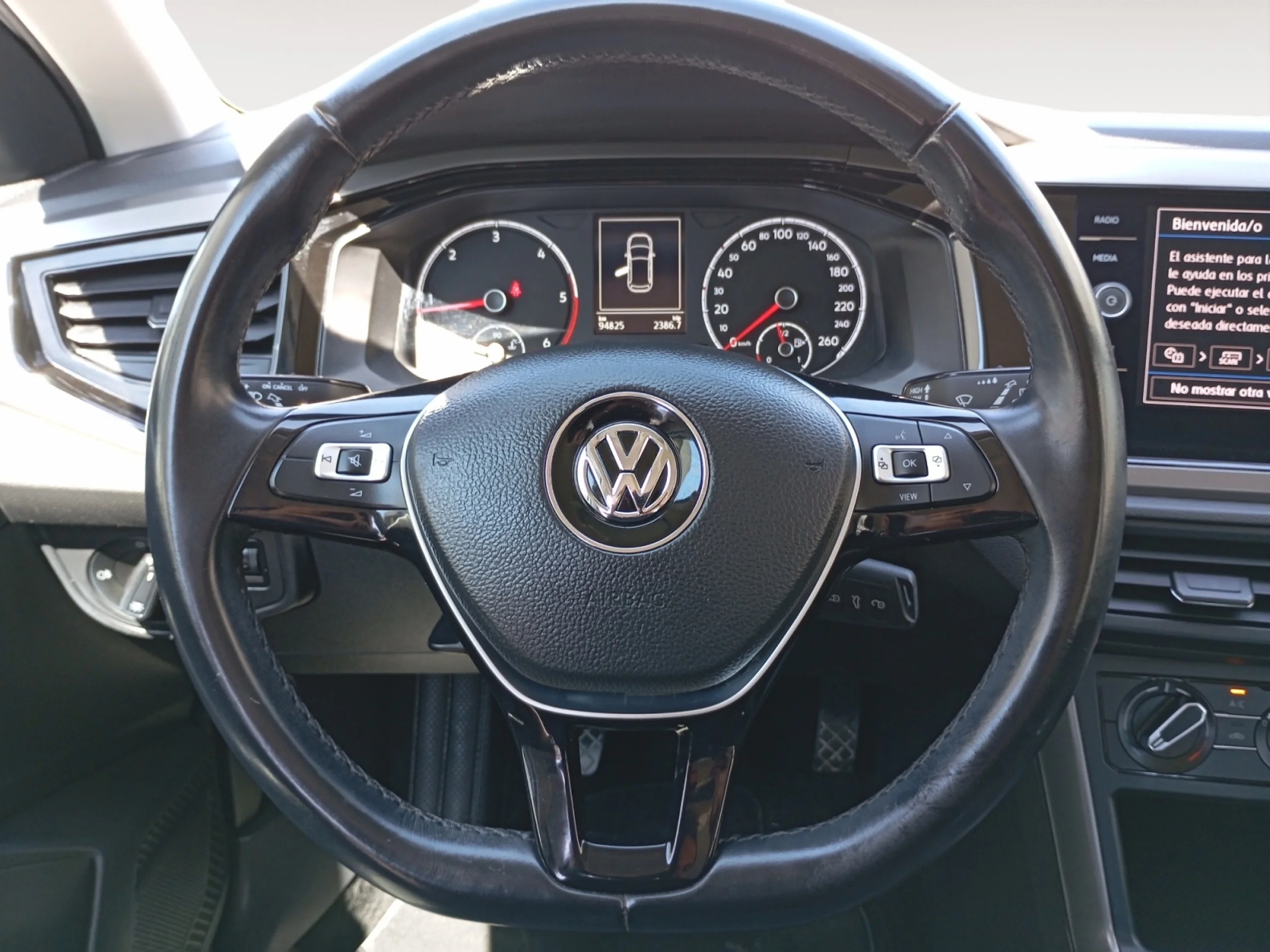 VOLKSWAGEN POLO SPORT 1.6 TDI 70KW (95CV) - Foto 11