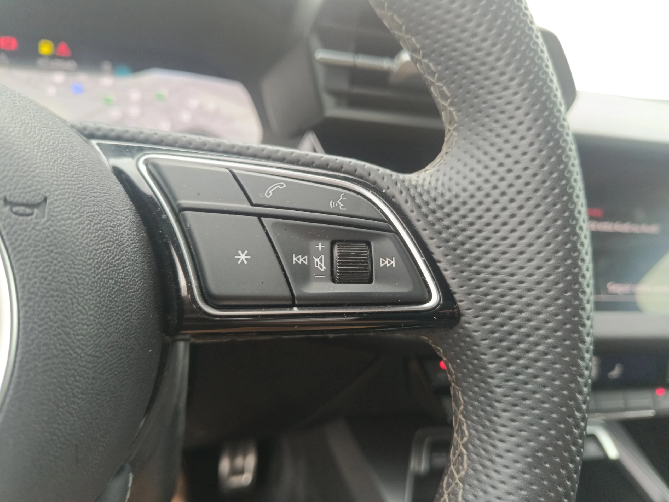 AUDI A3 SPORTBACK S LINE 35 TFSI 110KW (150CV) - Foto 9