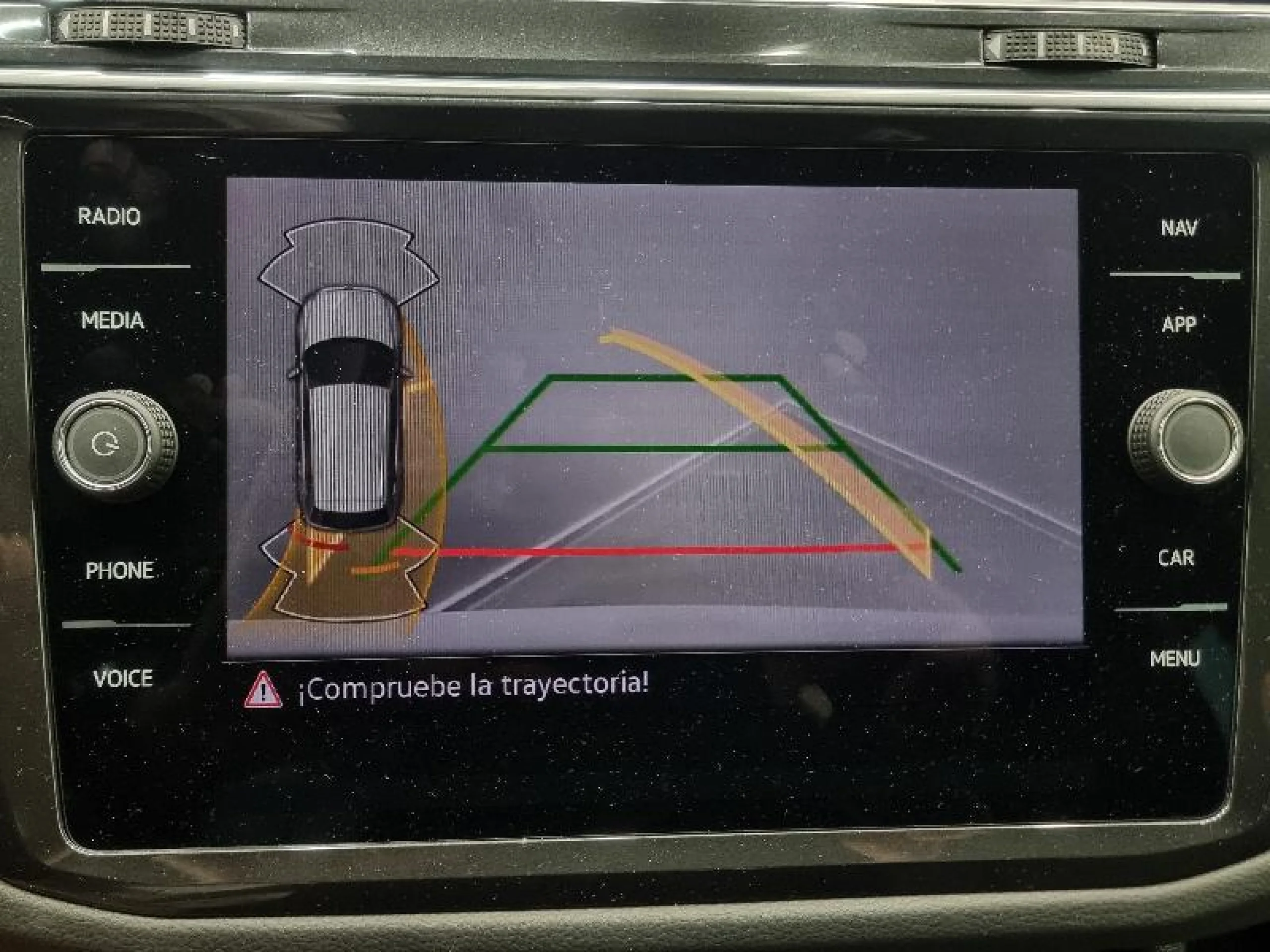 VOLKSWAGEN TIGUAN LIFE 2.0 TDI 90KW (122CV) - Foto 9