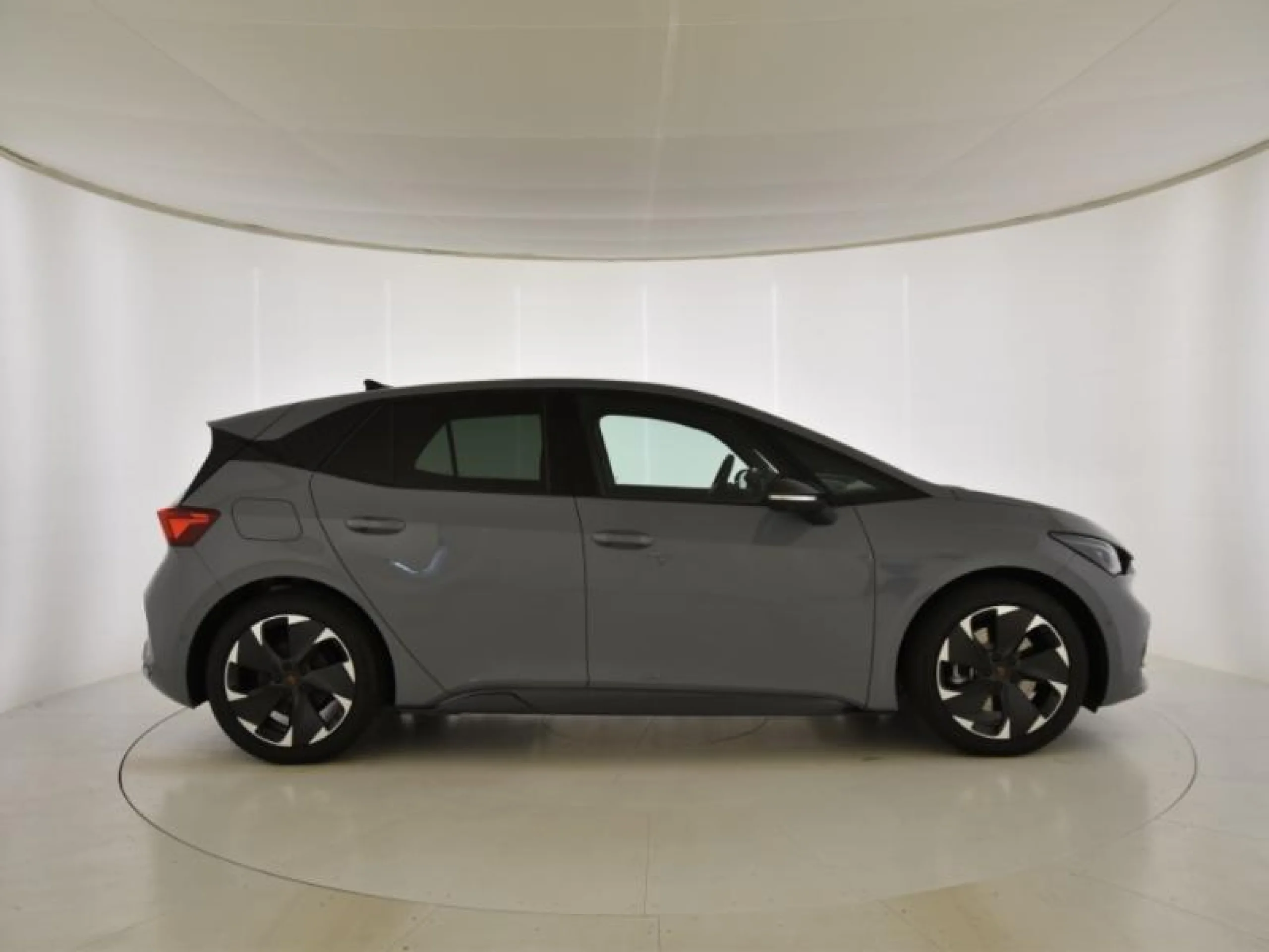 CUPRA BORN 170KW (231 CV) 58KWH E BOOST PACK - Foto 2