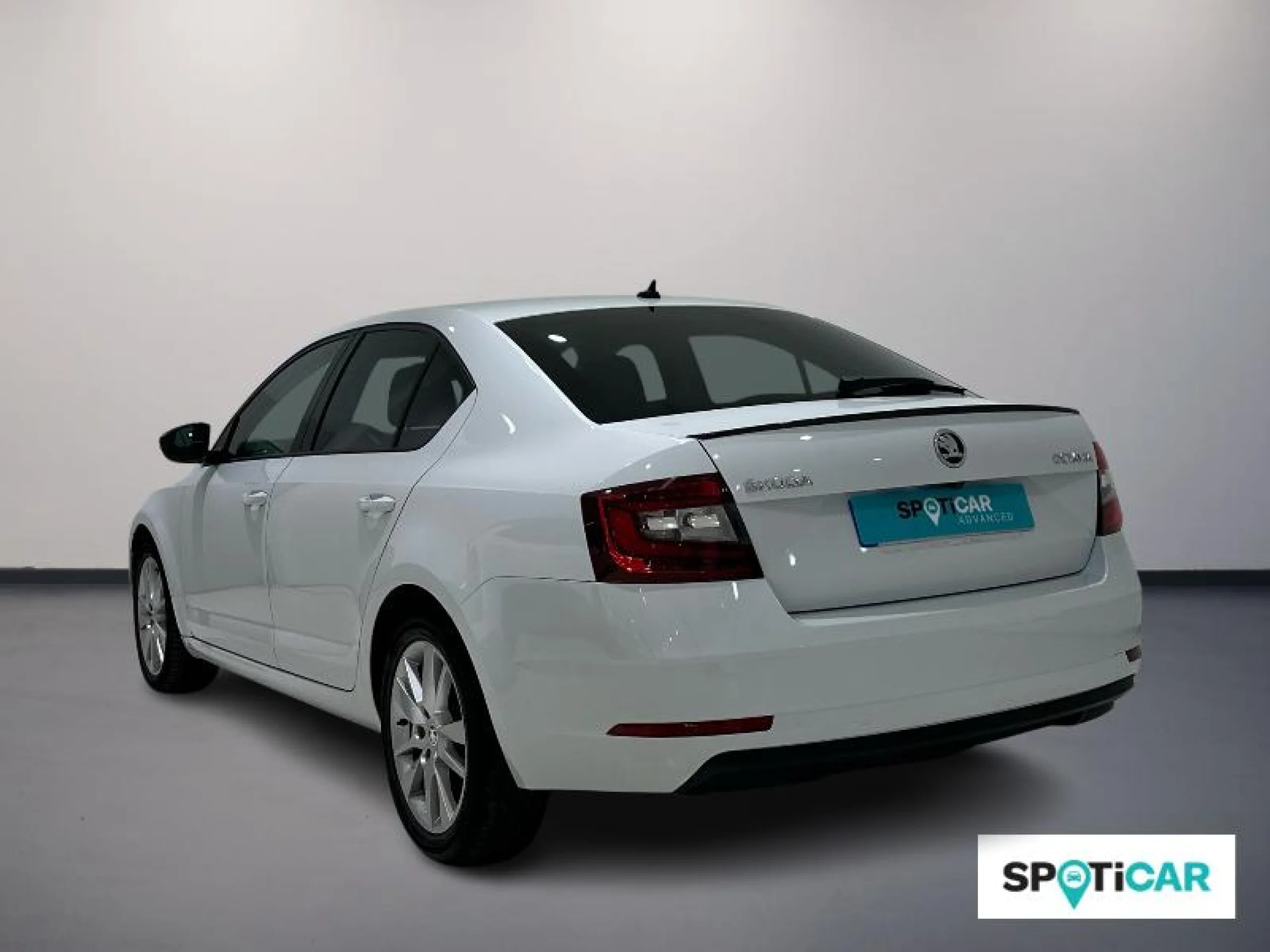 SKODA OCTAVIA 1.5 TSI 110KW (150CV) AMBITION - Foto 2