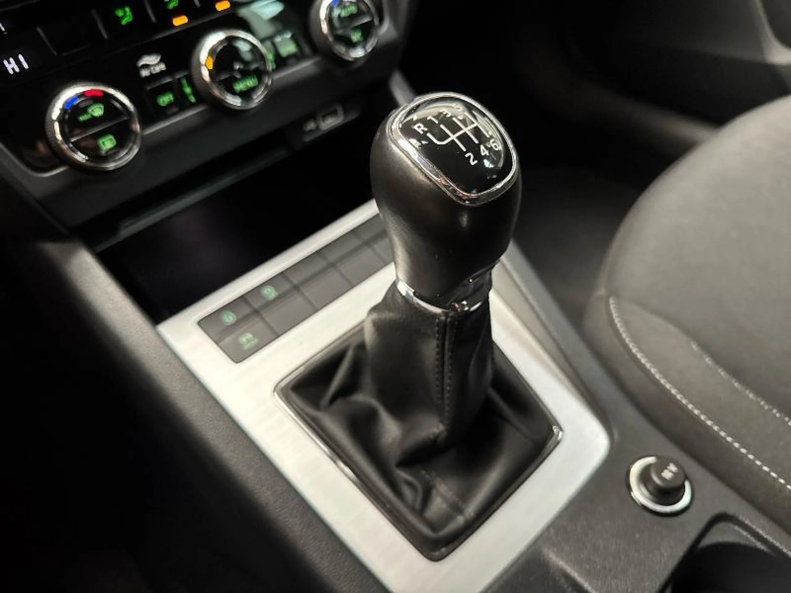 SKODA OCTAVIA 1.5 TSI 110KW (150CV) AMBITION - Foto 15