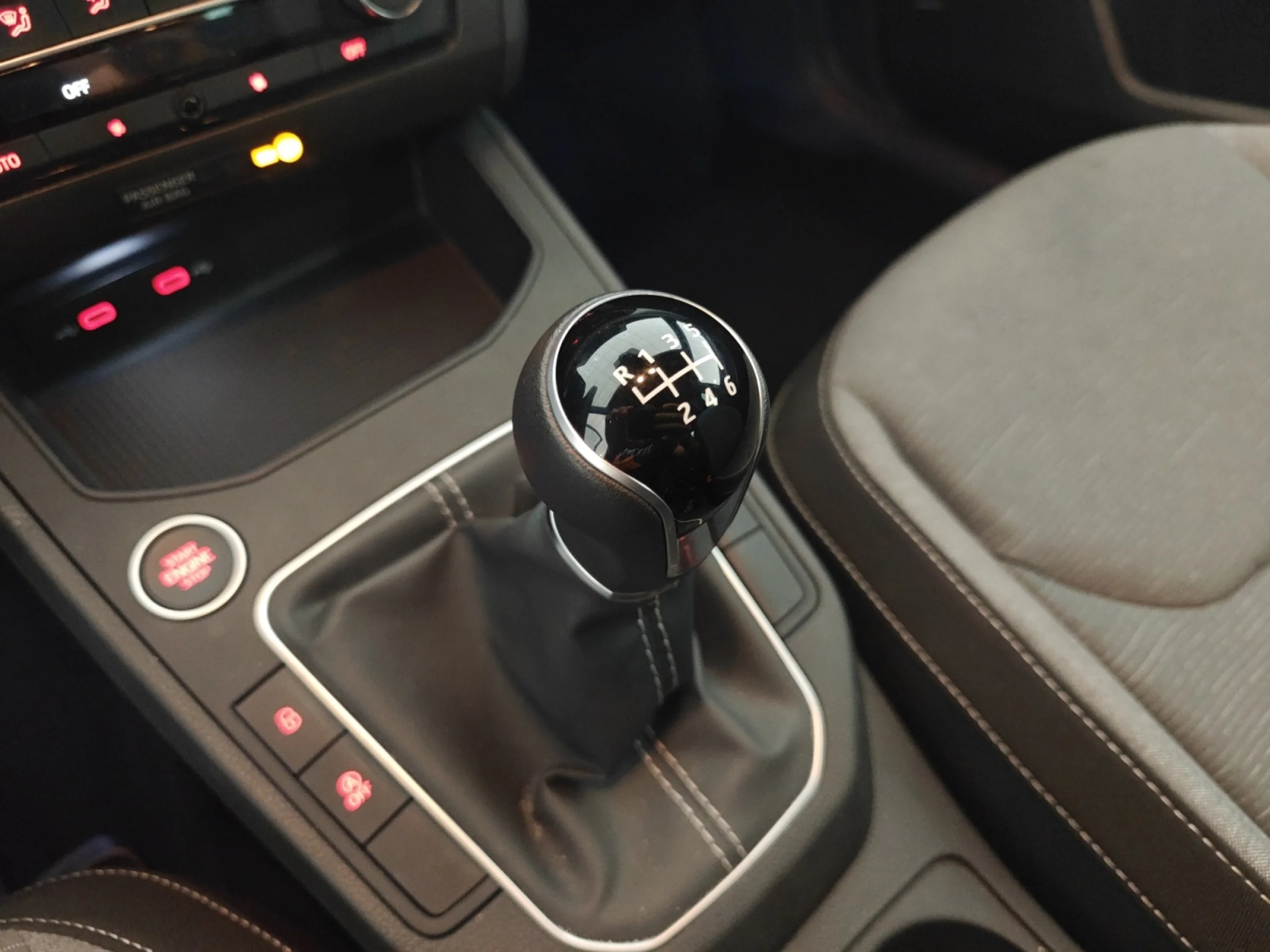 SEAT IBIZA 1.0 TSI 81KW (110CV) SPECIAL EDITION - Foto 10