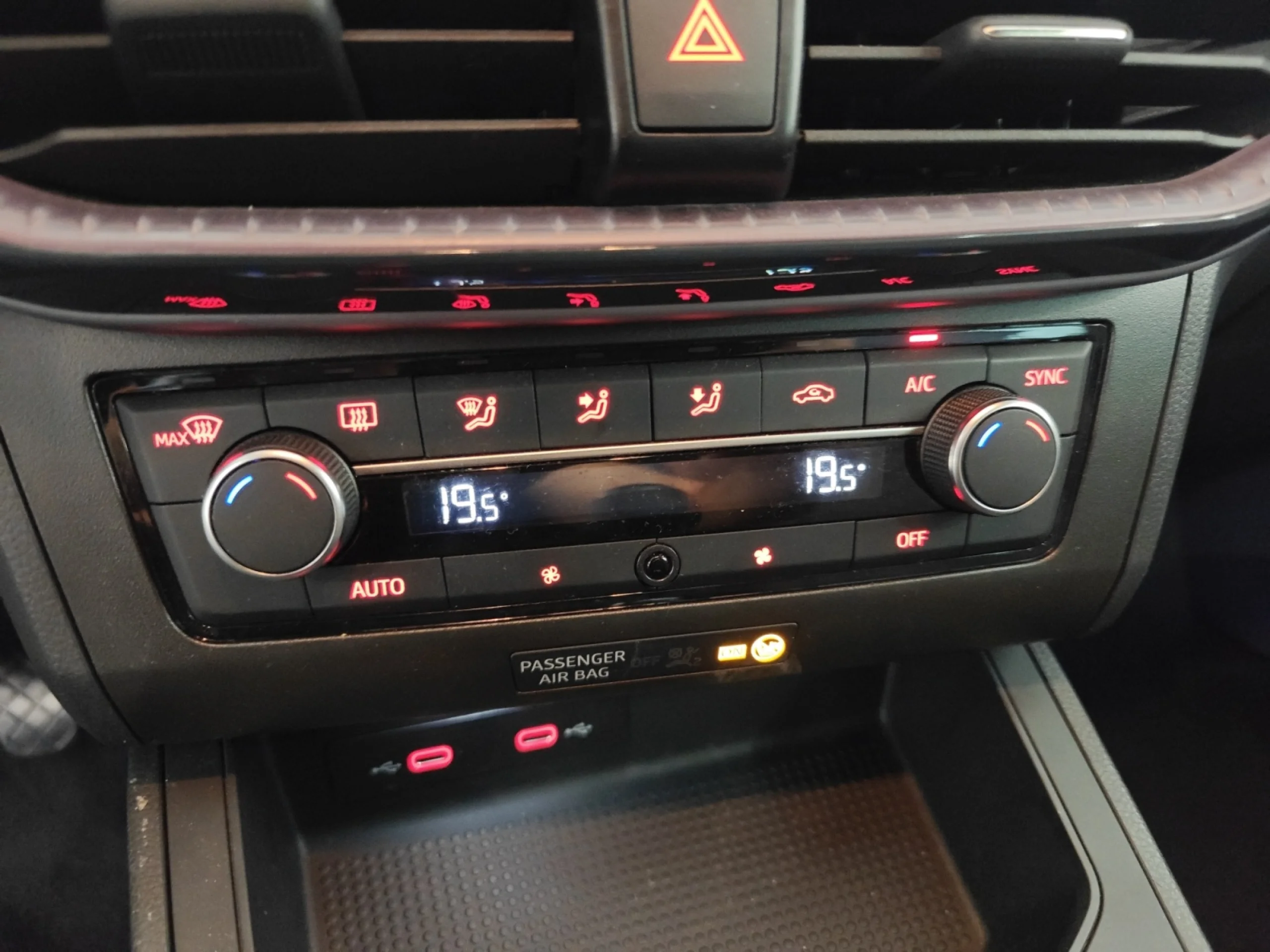 SEAT IBIZA 1.0 TSI 81KW (110CV) SPECIAL EDITION - Foto 13