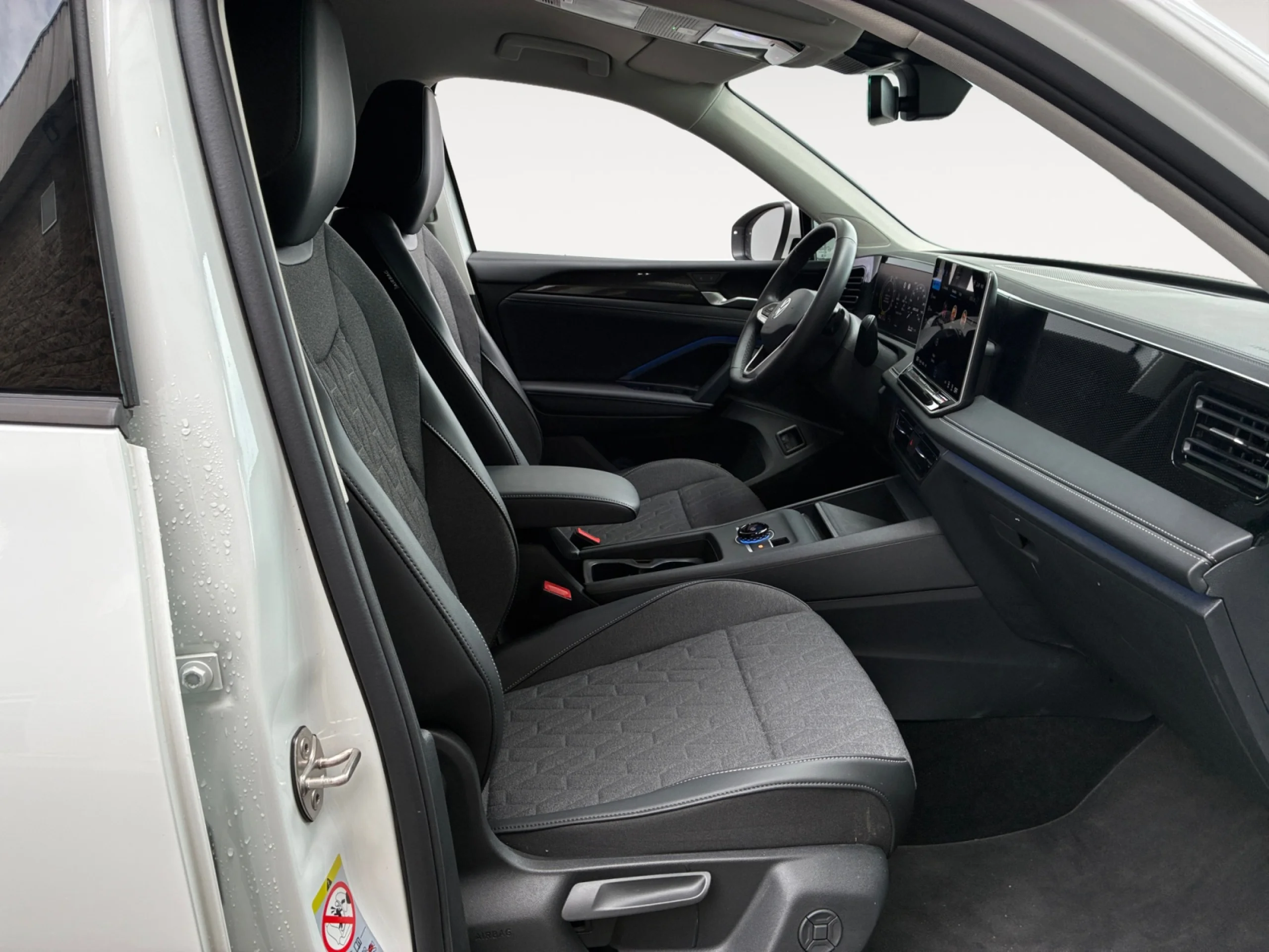 VOLKSWAGEN TIGUAN ··MÁS·· 1.5 TSI EHYBRID 150KW (204CV) DSG - Foto 5