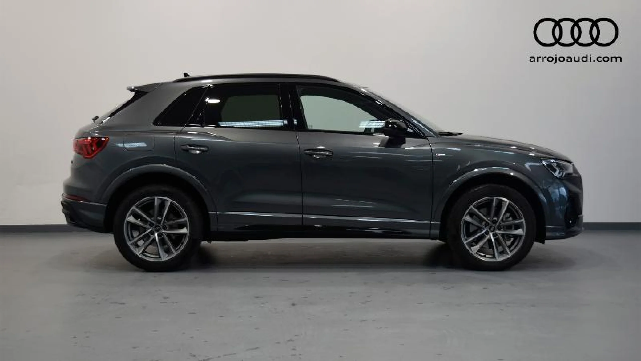 AUDI Q3 45 TFSI E 180KW S TRONIC BLACK LINE - Foto 3