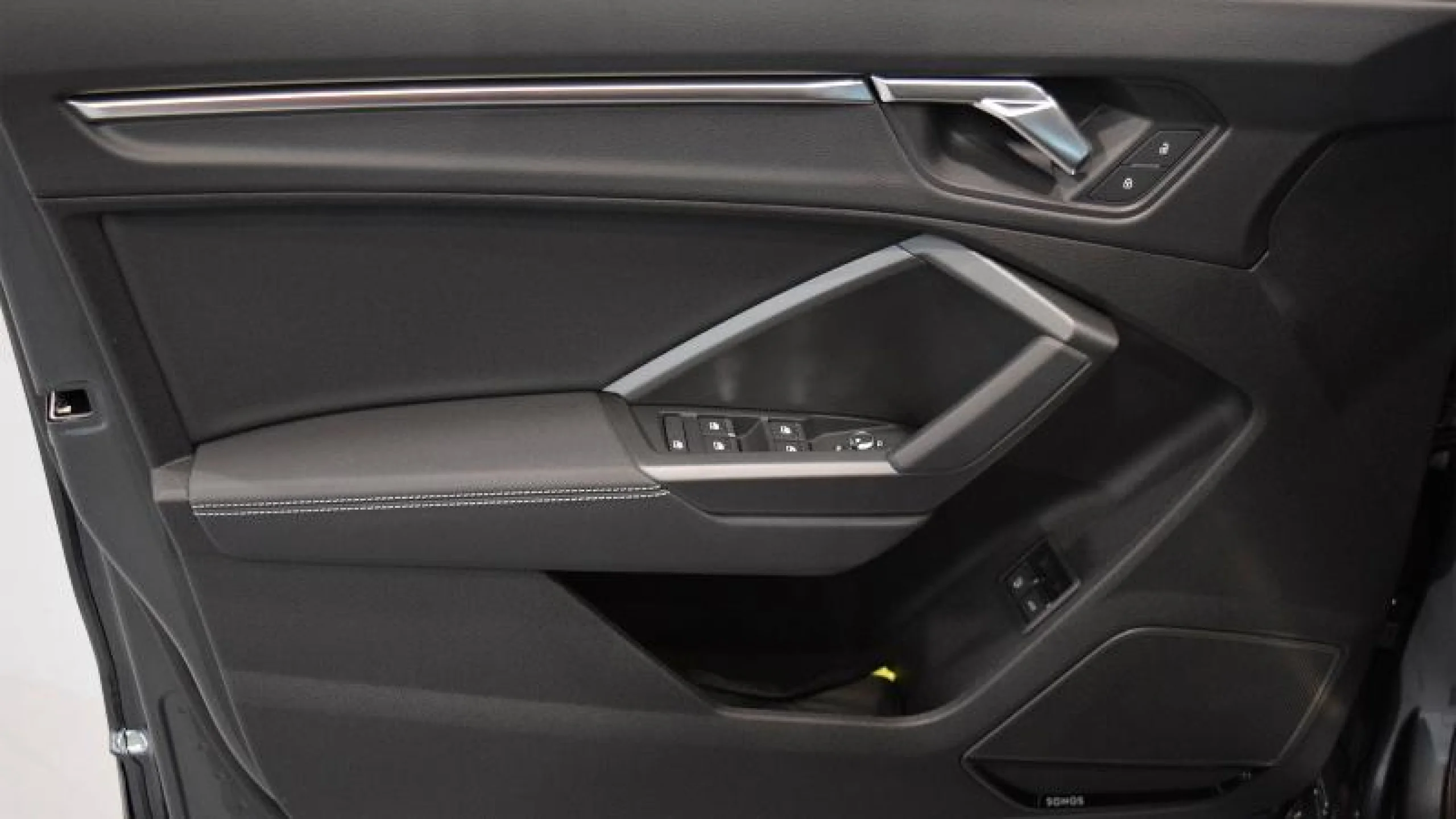 AUDI Q3 45 TFSI E 180KW S TRONIC BLACK LINE - Foto 14