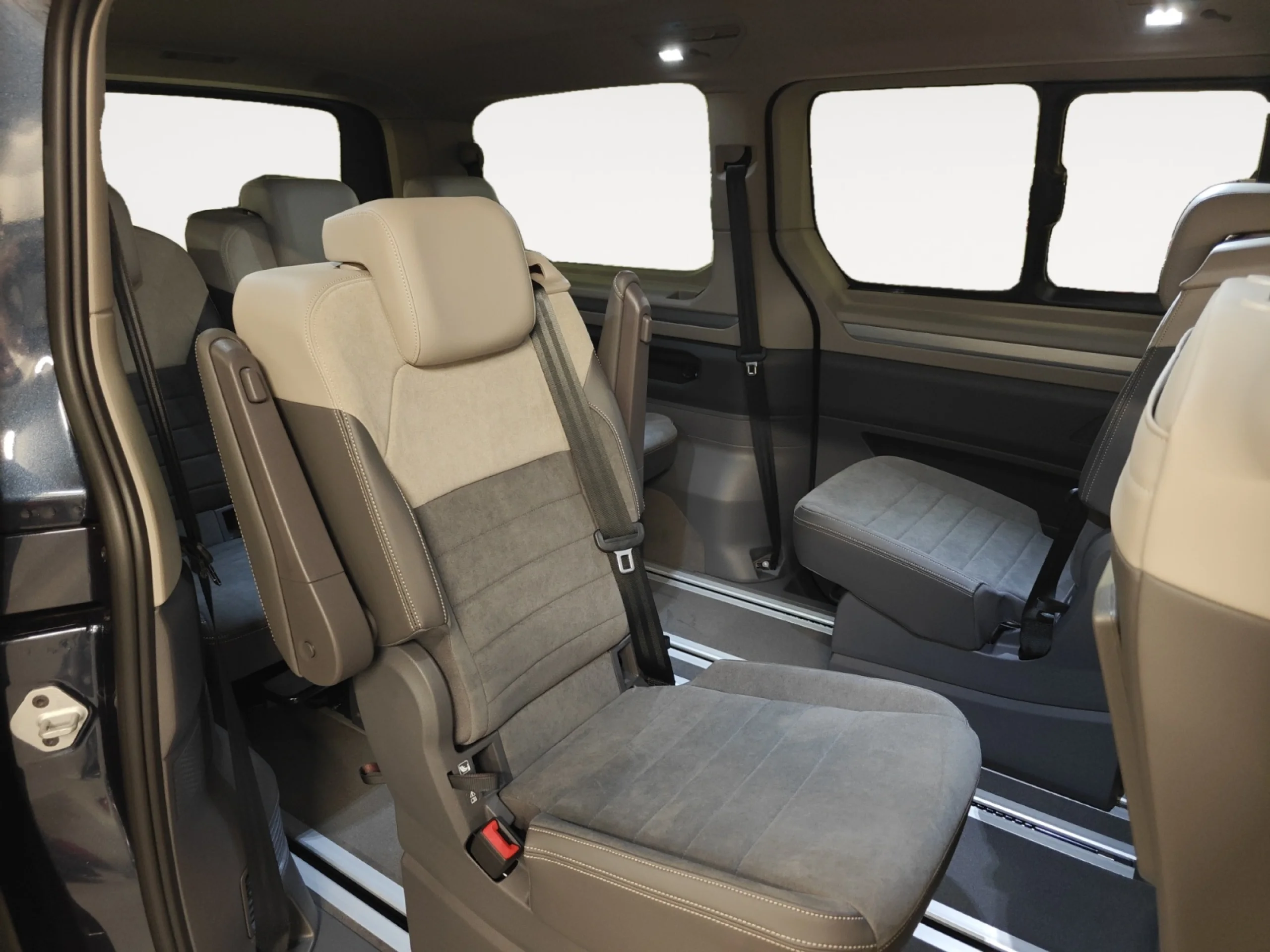 VOLKSWAGEN Multivan ENERGY 2.0 TDI 110KW (150CV) DSG B.LARGA - Foto 6