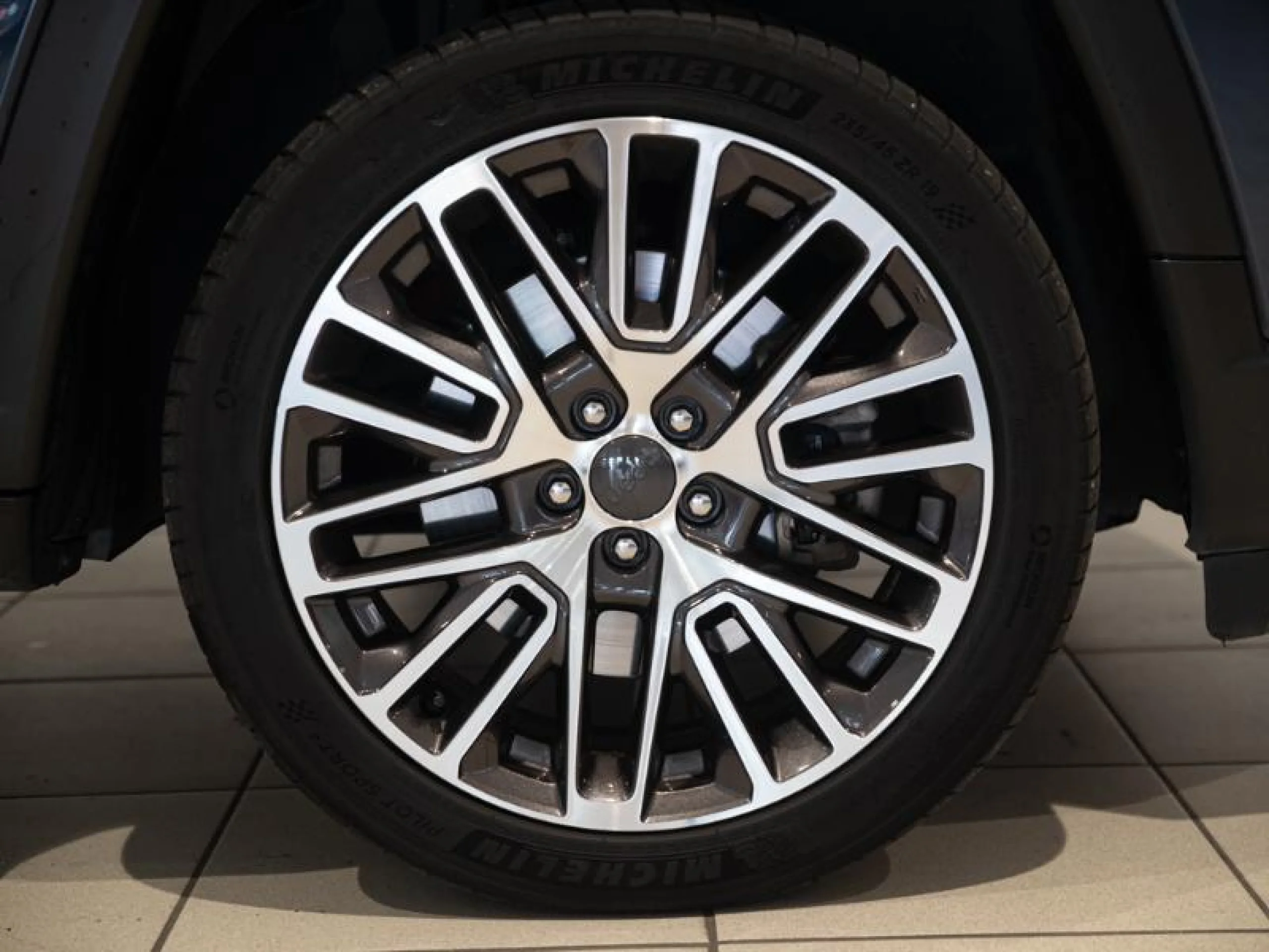 JEEP COMPASS 4XE 1.3 PHEV 140KW(190CV) LIMITED AT AWD - Foto 8