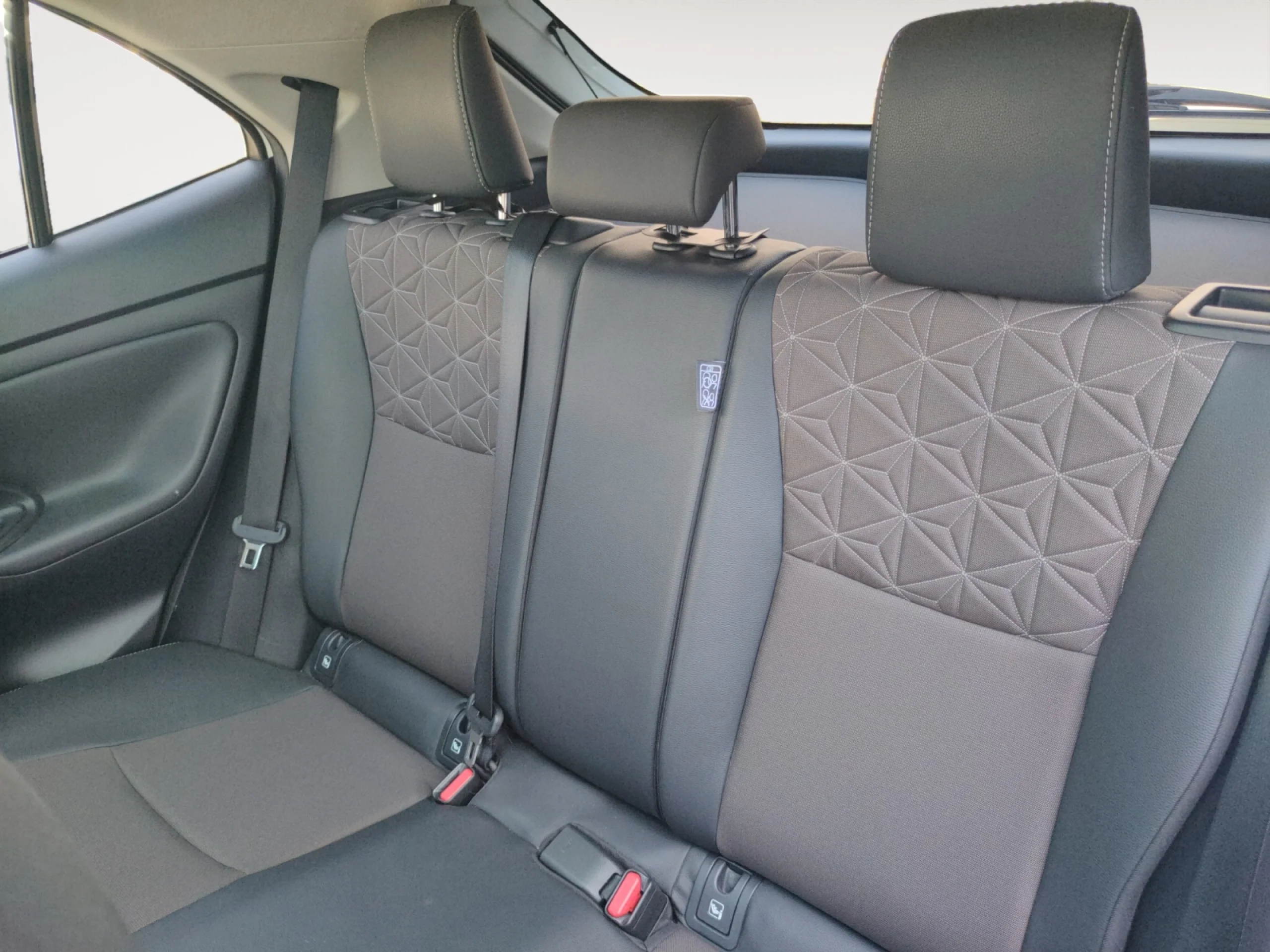 TOYOTA YARIS CROSS 1.5 120H STYLE PLUS - Foto 6