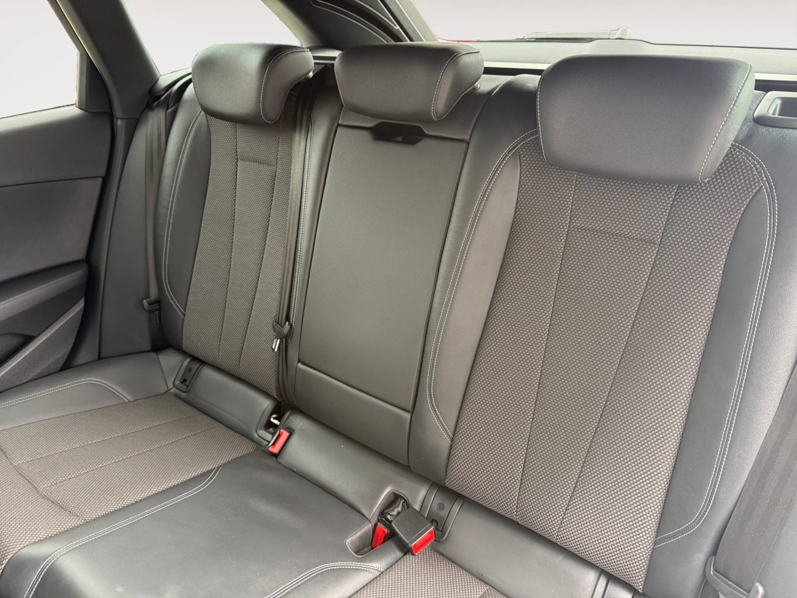AUDI A4 AVANT S LINE 35 TDI 120KW S TRONIC - Foto 6