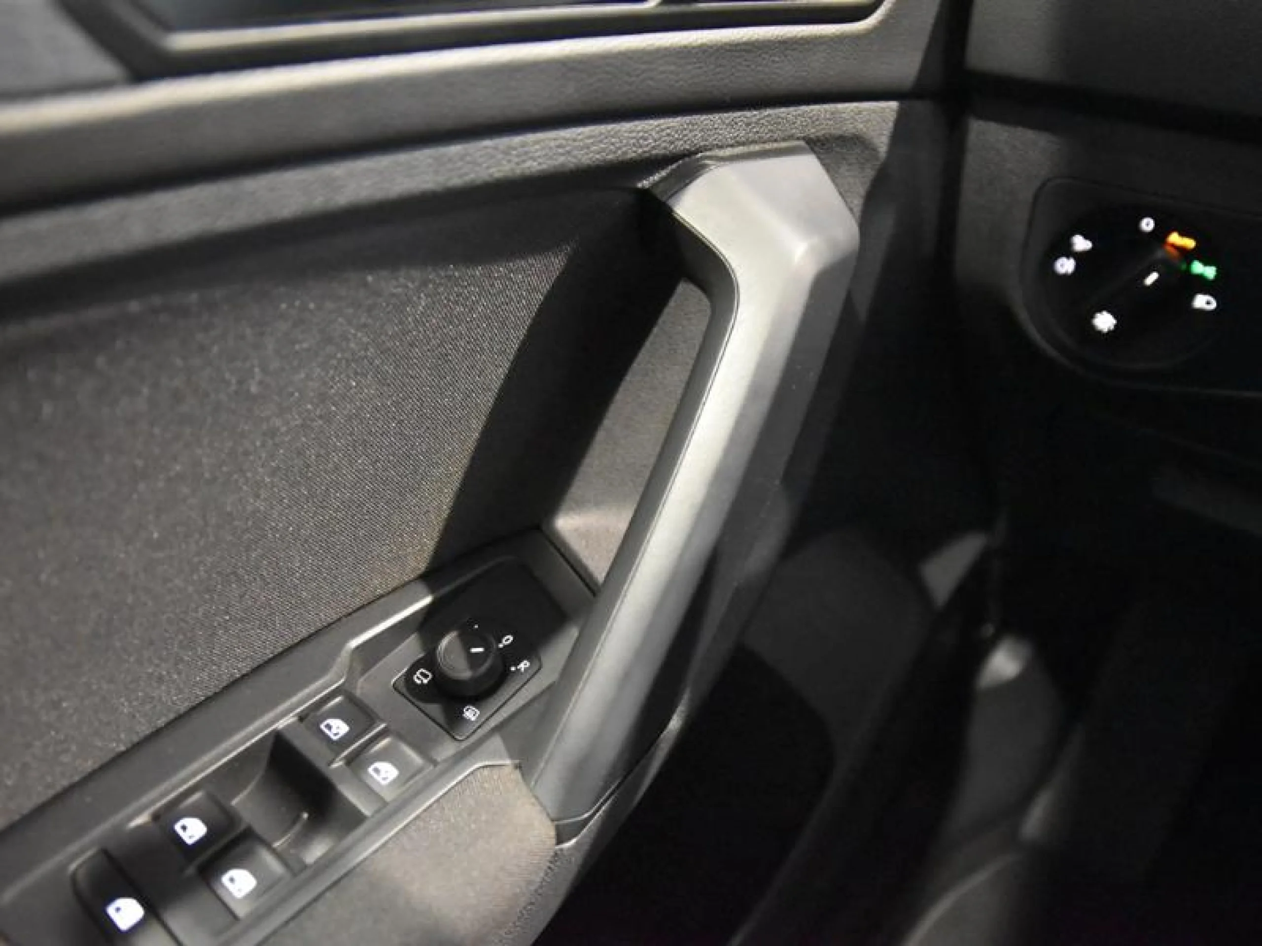VOLKSWAGEN TIGUAN LIFE 2.0 TDI 90KW (122CV) - Foto 15