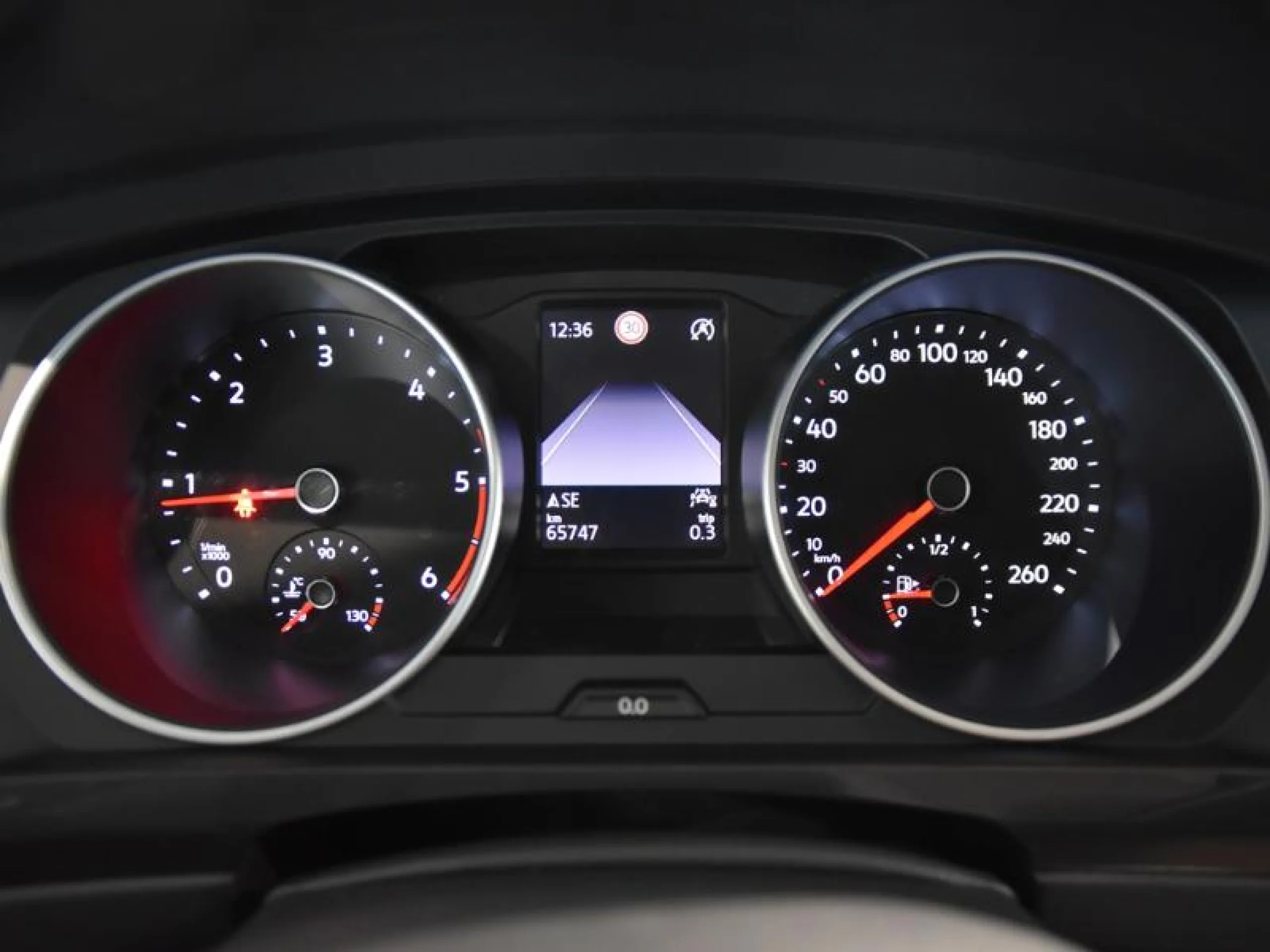 VOLKSWAGEN TIGUAN LIFE 2.0 TDI 90KW (122CV) - Foto 16