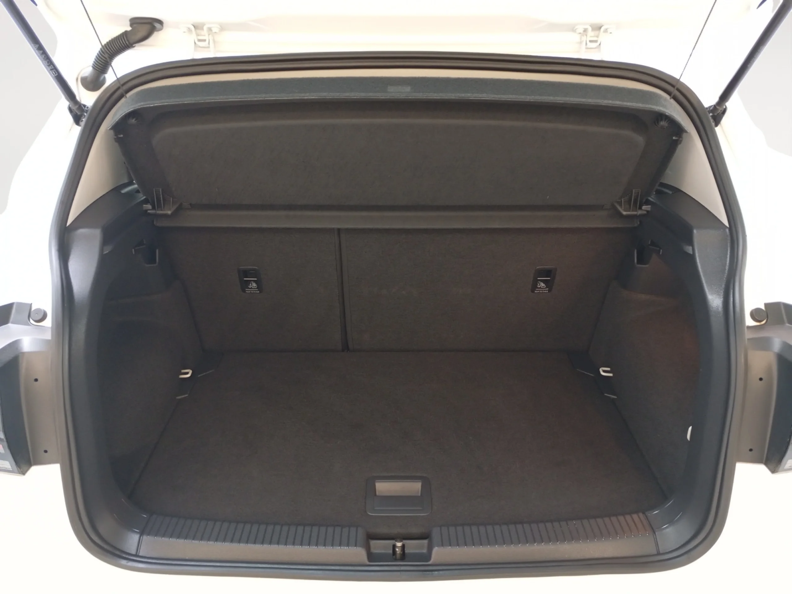 VOLKSWAGEN T CROSS ADVANCE 1.0 TSI 81KW (110CV) - Foto 7