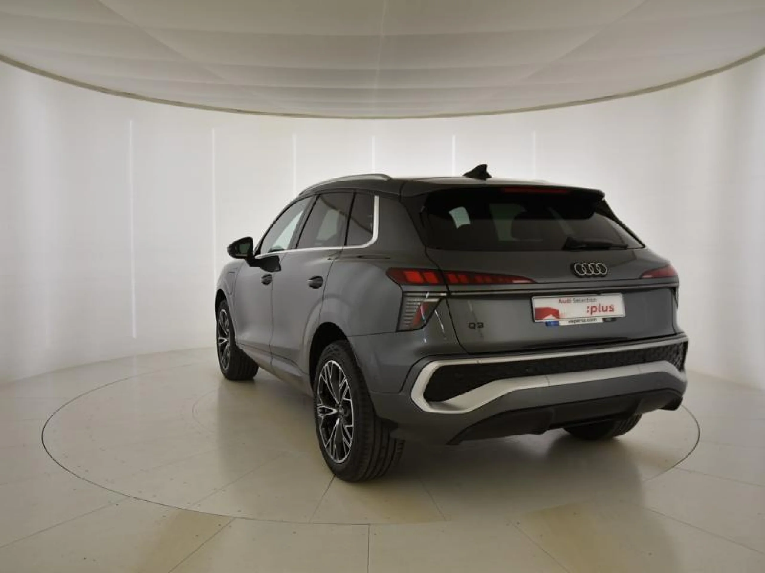 AUDI Q3 Q3 SUV LAUNCH EDITION E HYBRID  200 KW S TRONIC - Foto 2