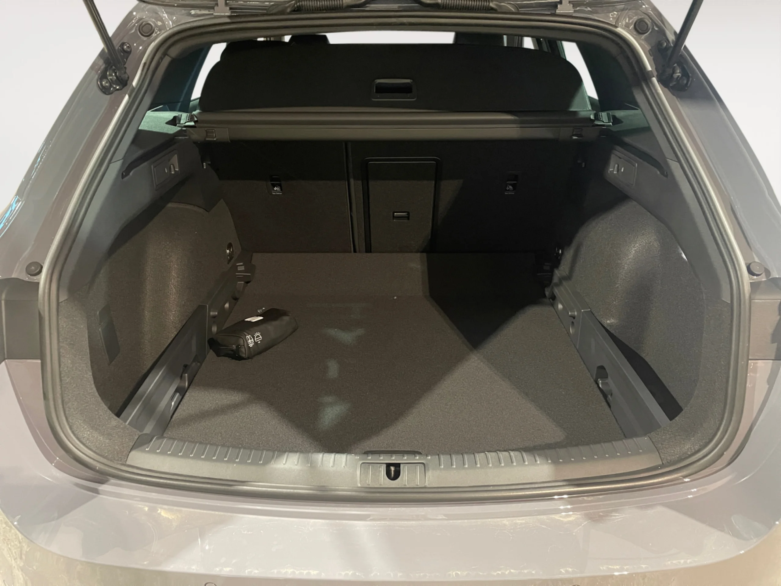 SEAT LEON SP 1.5 TSI 110KW FR SPECIAL EDITION - Foto 8