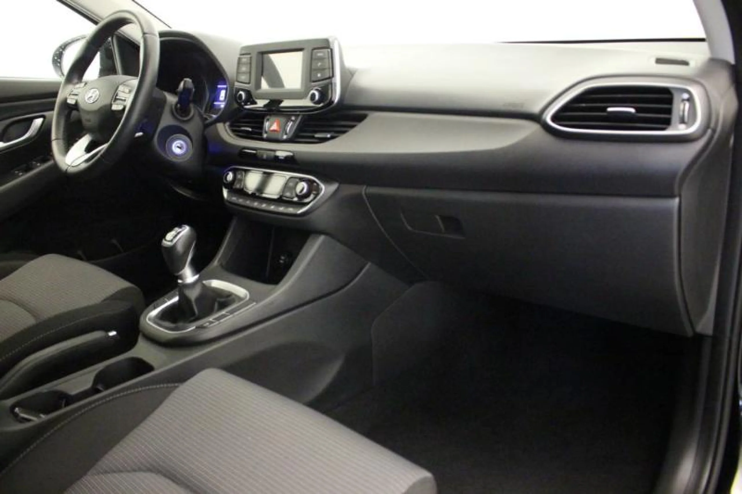 HYUNDAI I30 1.0 TGDI 48V KLASS - Foto 3