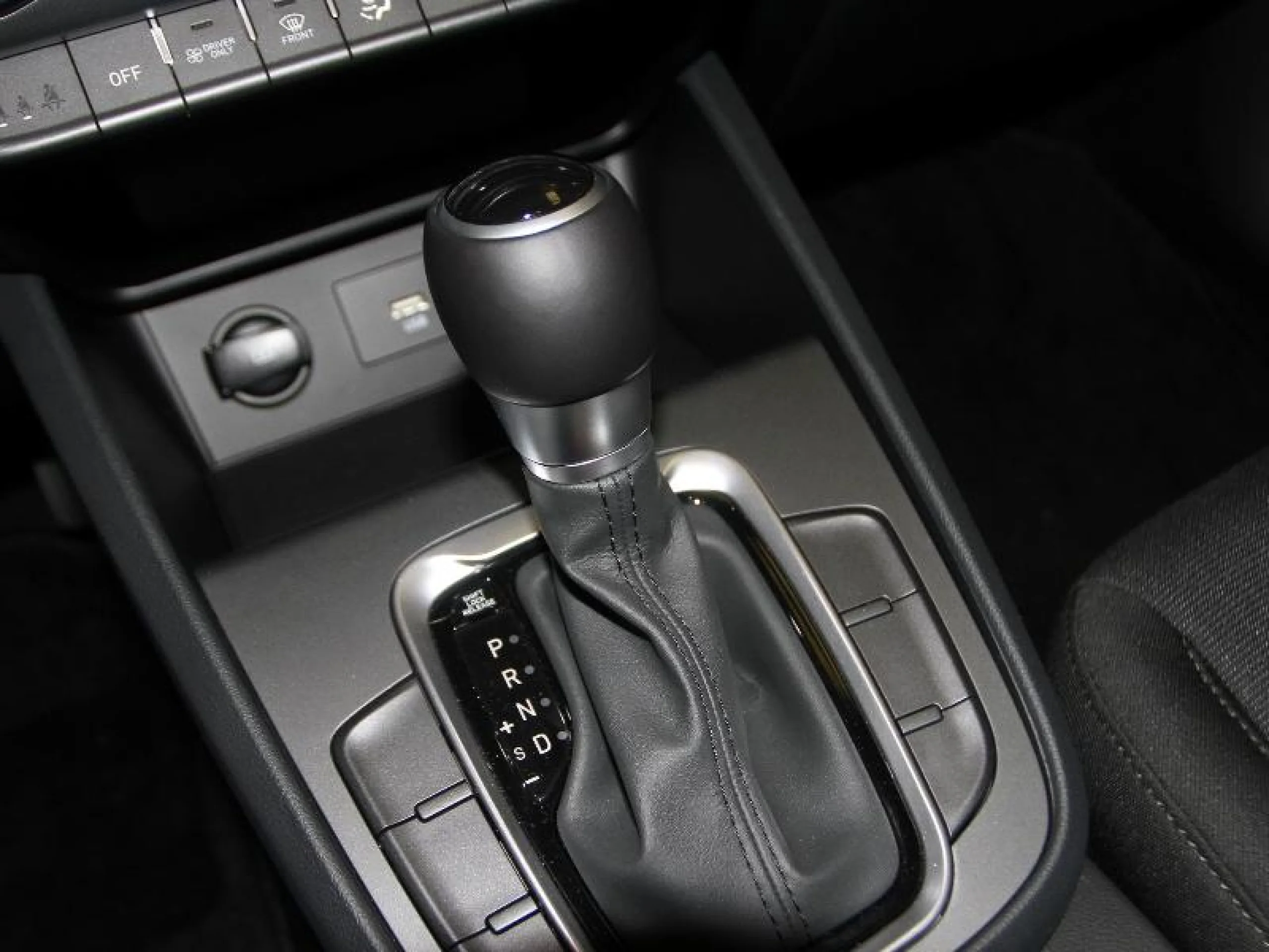 HYUNDAI KONA 1.6 GDI HEV MAXX DCT - Foto 5