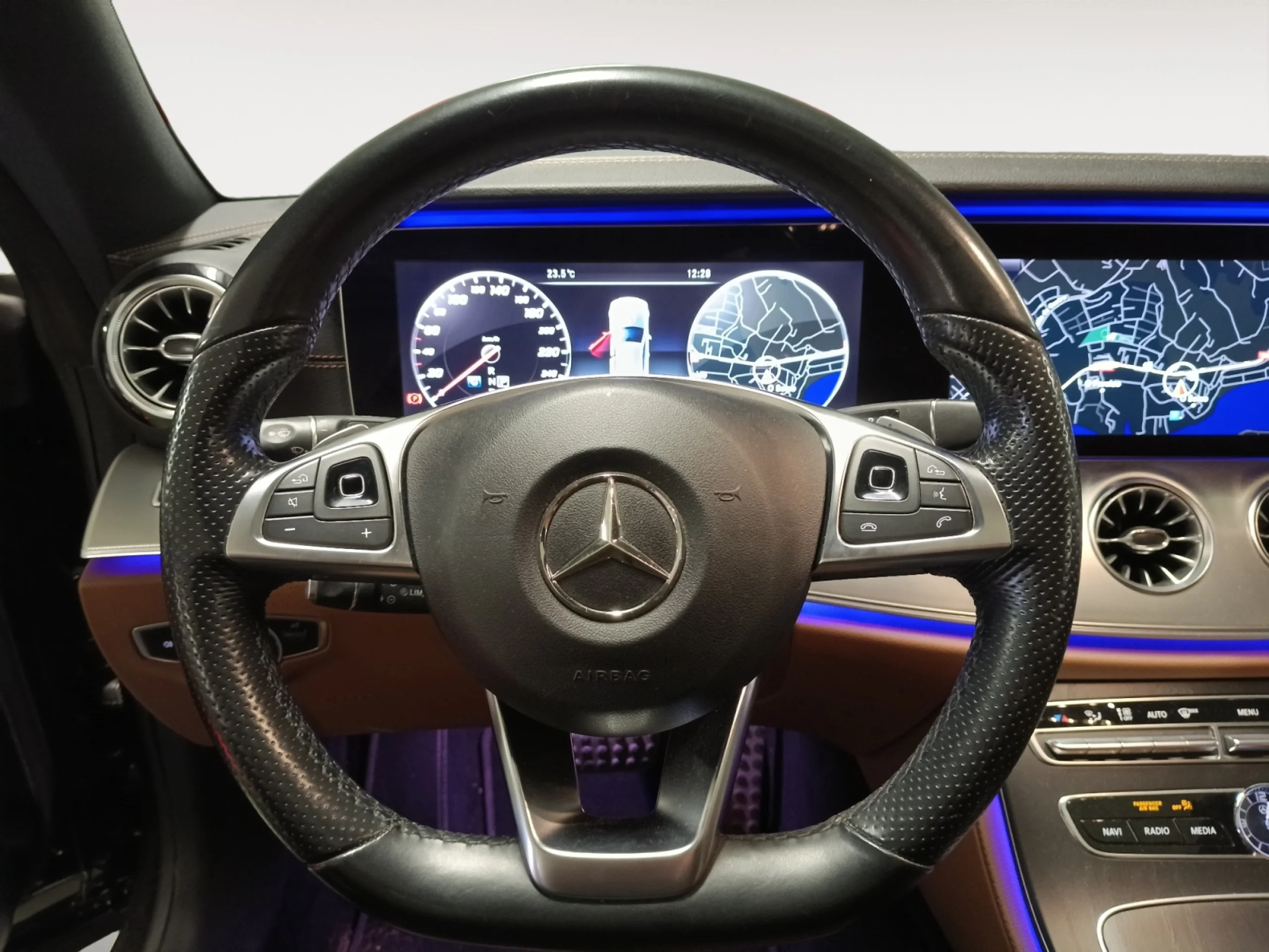 MERCEDES-BENZ Clase e COUPÉ E 220 D - Foto 11