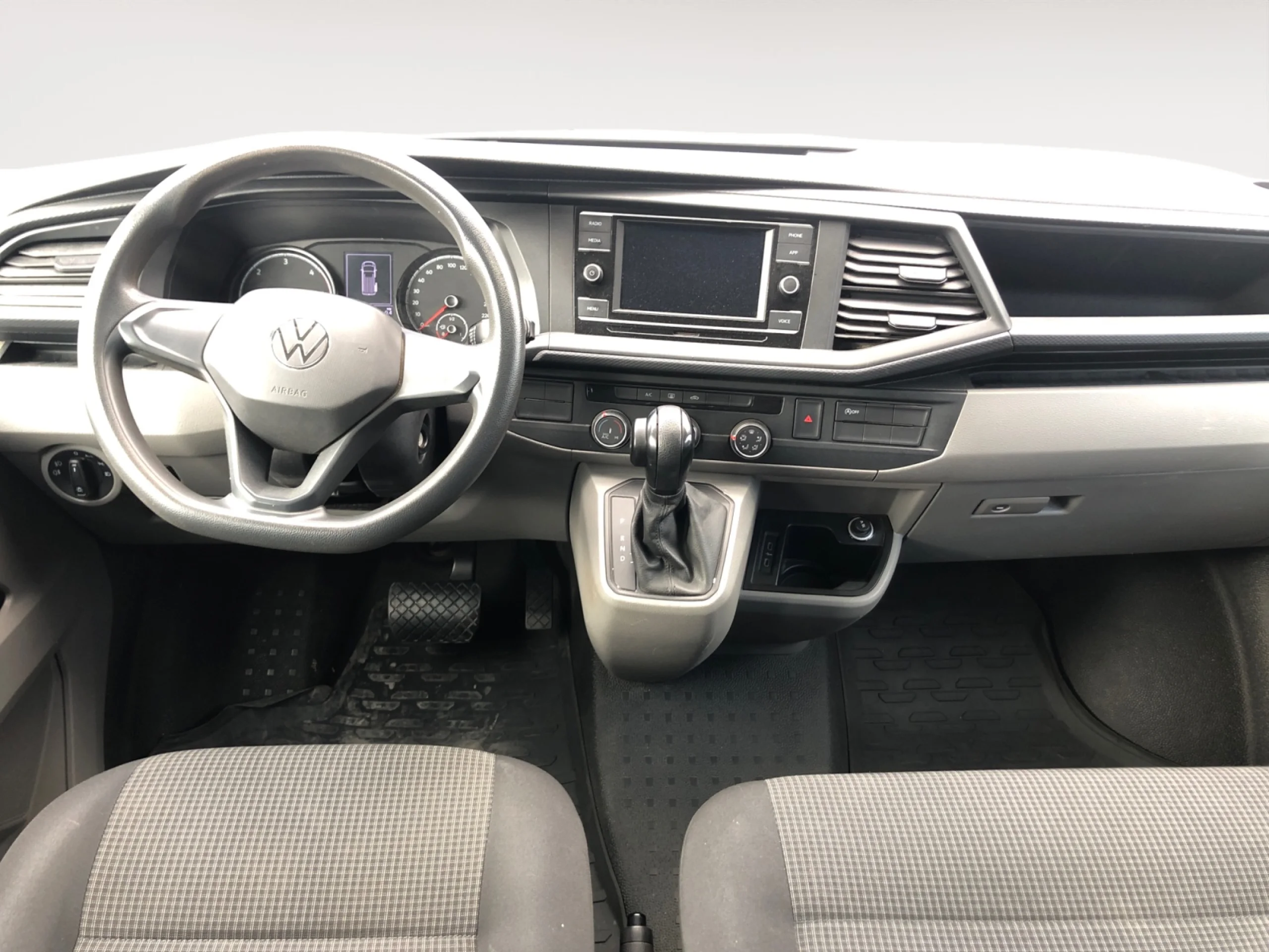 VOLKSWAGEN TRANSPORTER KOMBI 2.0TDI SCR BMT LARGA DSG 110KW - Foto 4