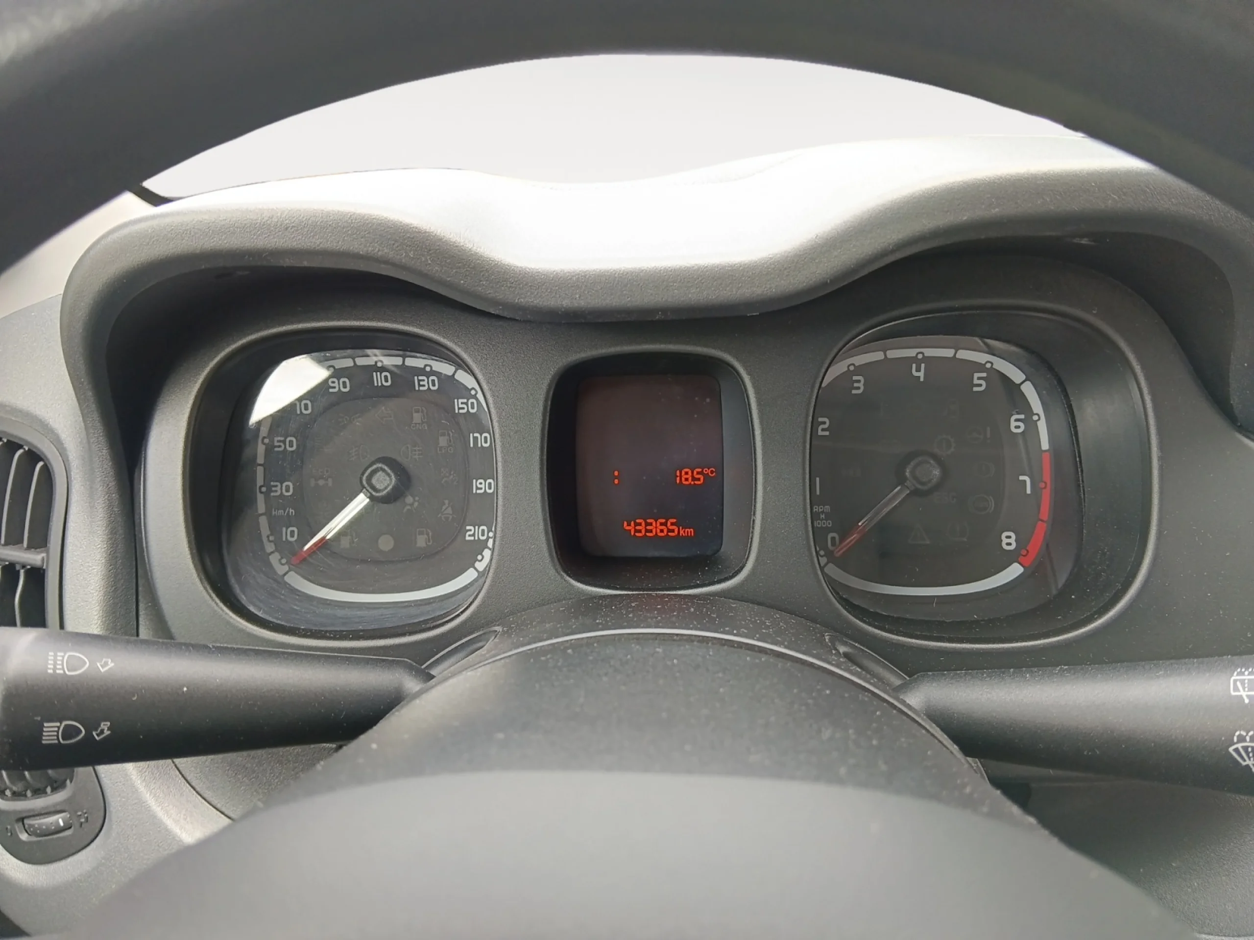 FIAT PANDA CITY LIFE HYBRID 1.0 GSE 51KW (70CV) - Foto 7