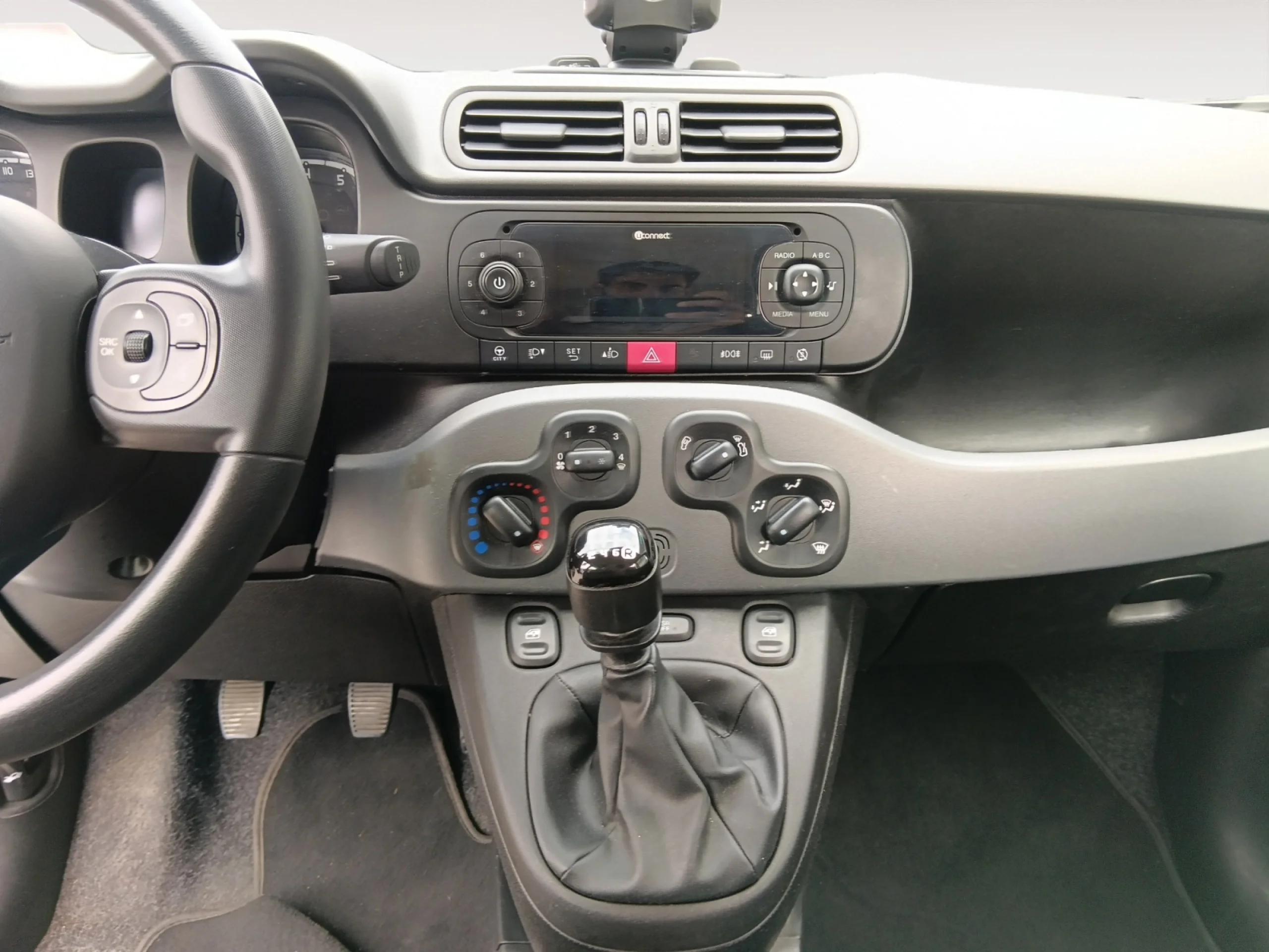 FIAT PANDA CITY LIFE HYBRID 1.0 GSE 51KW (70CV) - Foto 10