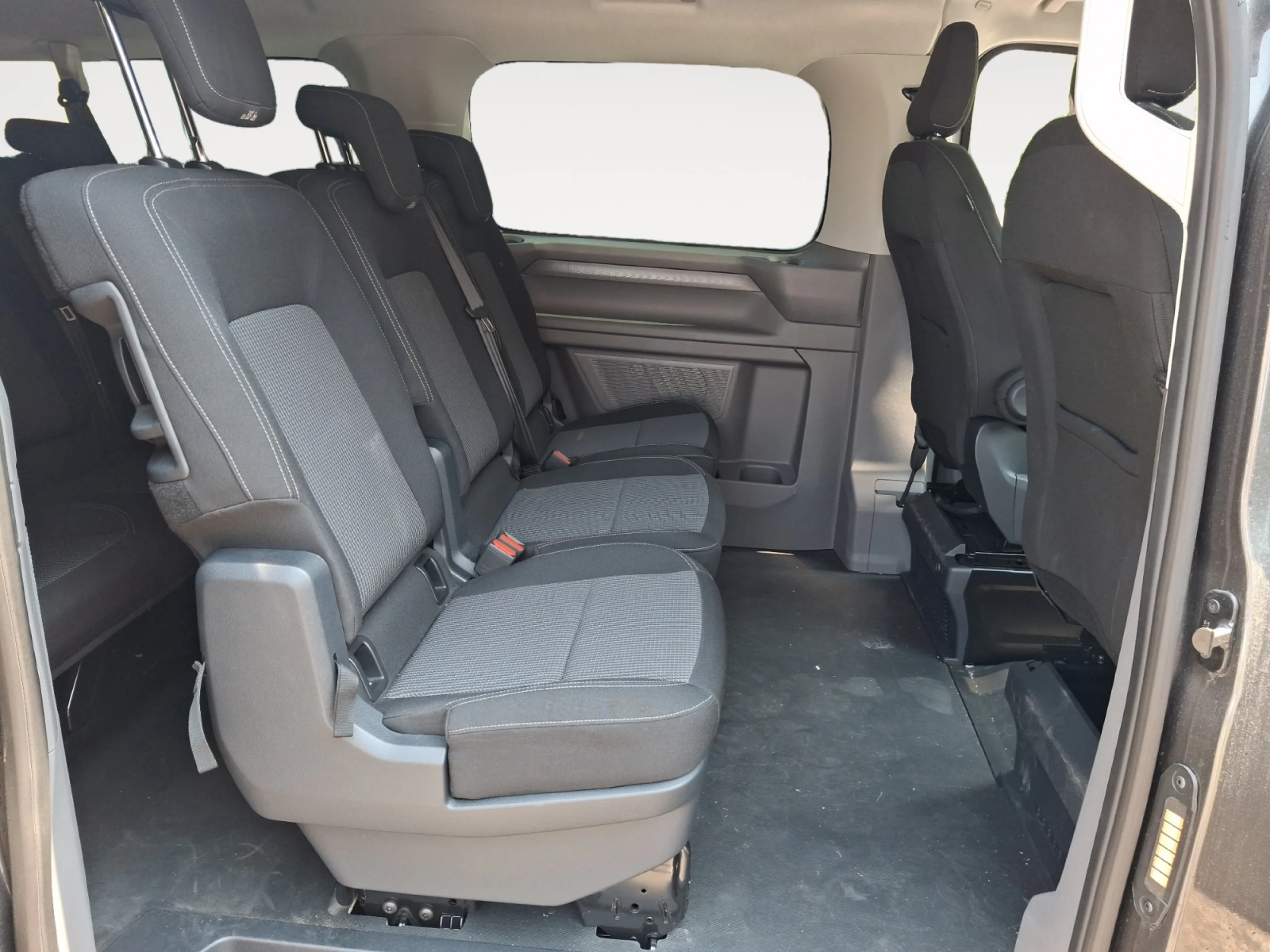 VOLKSWAGEN CARAVELLE LARGA 2.0 TDI 110 KW (150 CV) PREMIUM - Foto 6