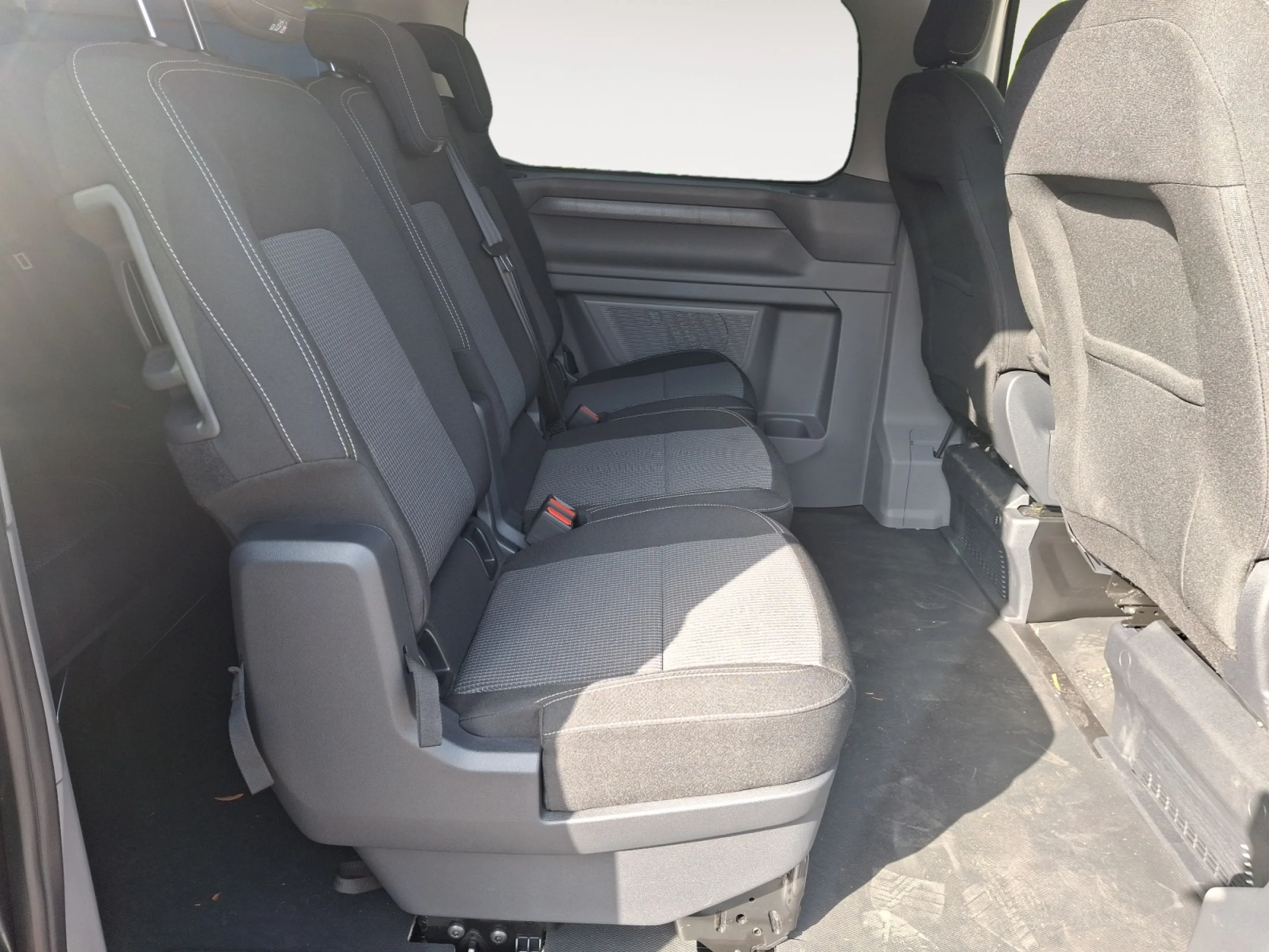 VOLKSWAGEN CARAVELLE LARGA 2.0 TDI 110 KW (150 CV) PREMIUM - Foto 6