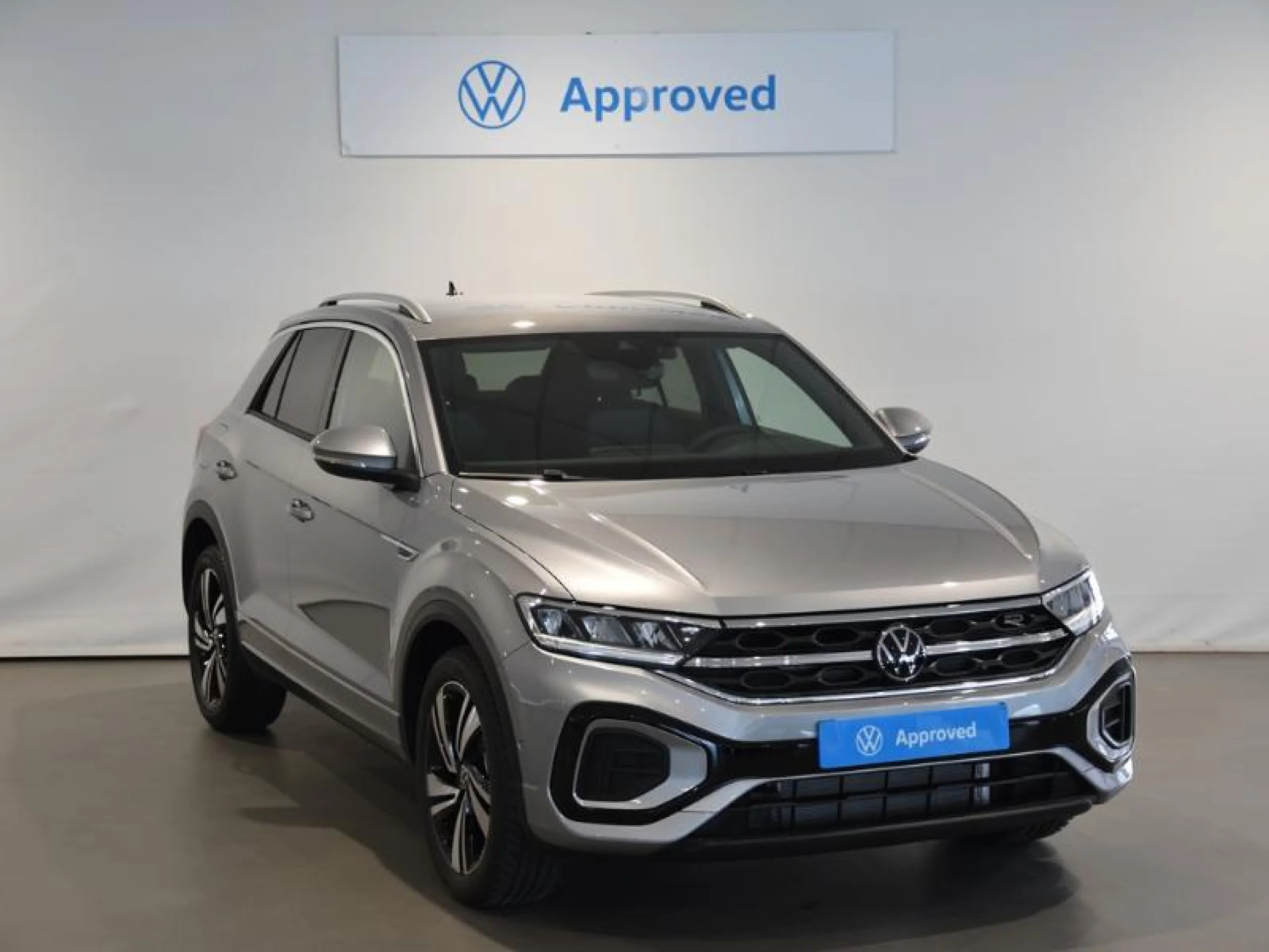 VOLKSWAGEN T ROC R LINE 1.5 TSI 110KW (150CV) DSG - Foto 1