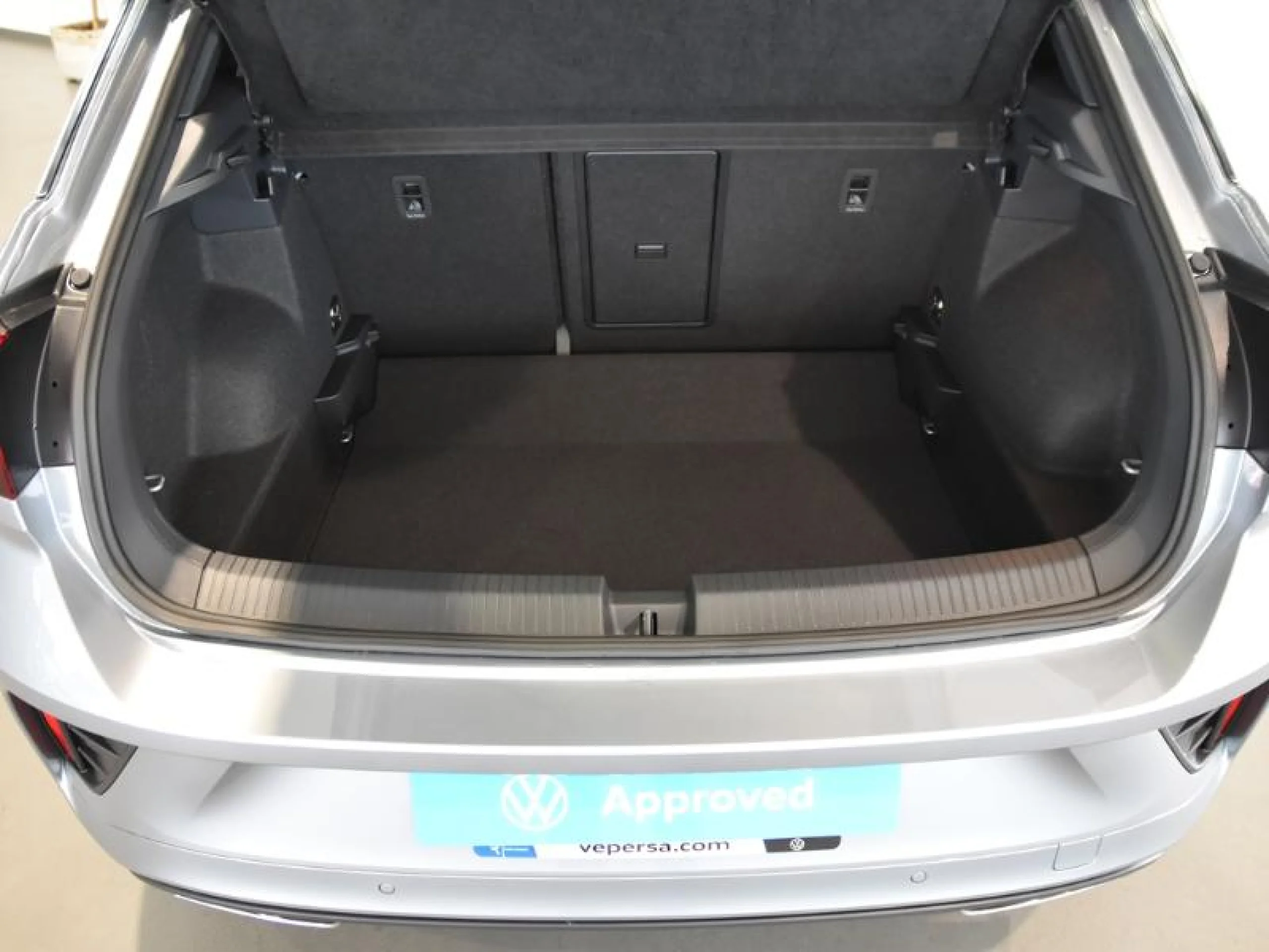 VOLKSWAGEN T ROC R LINE 1.5 TSI 110KW (150CV) DSG - Foto 8