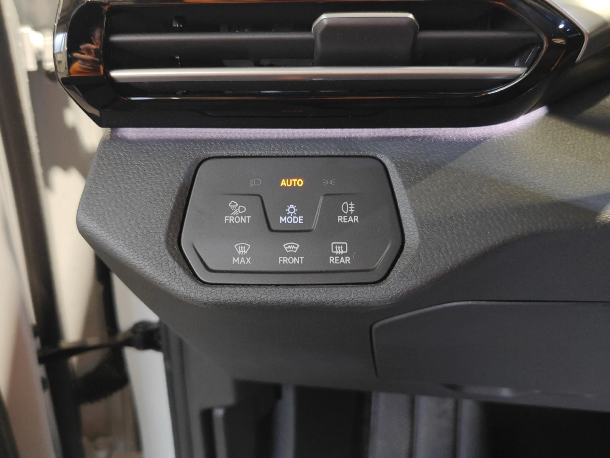 VOLKSWAGEN ID.4 PRO 210KW (286CV) 77KWH - Foto 12