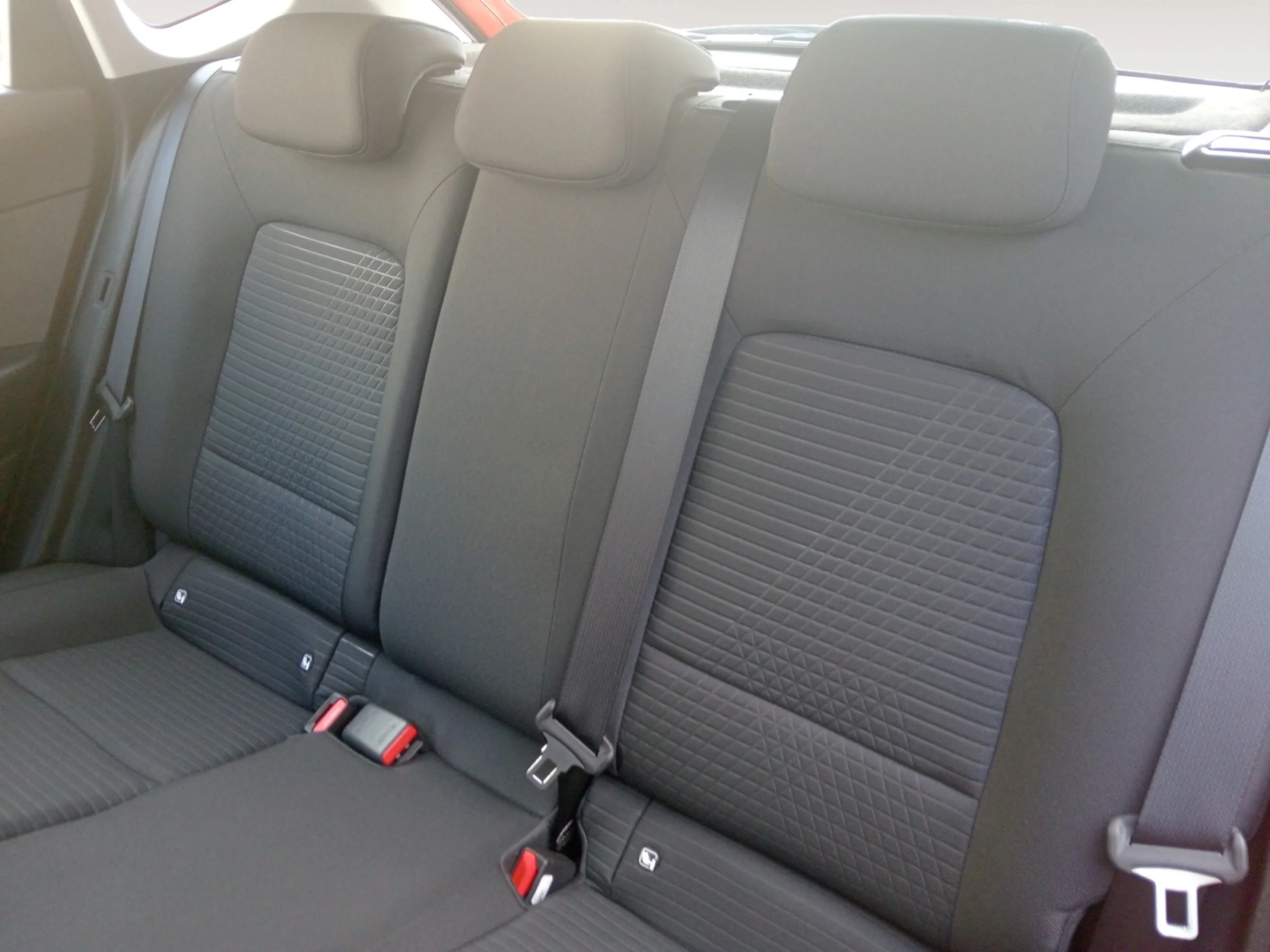 HYUNDAI I20 1.0 TGDI 74KW (100CV) 48V KLASS - Foto 6