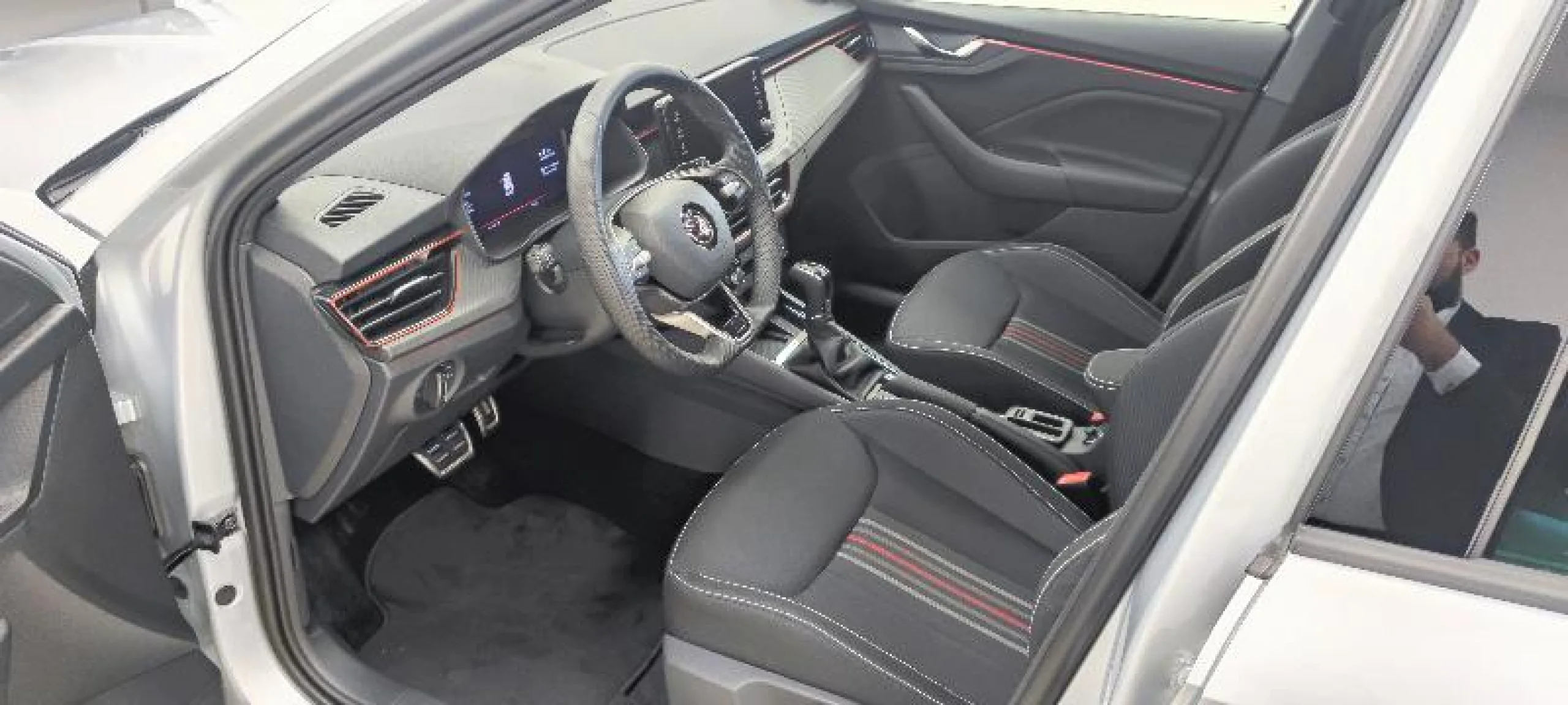 SKODA KAMIQ 1.5 TSI 110KW (150CV) DSG MONTECARLO - Foto 3