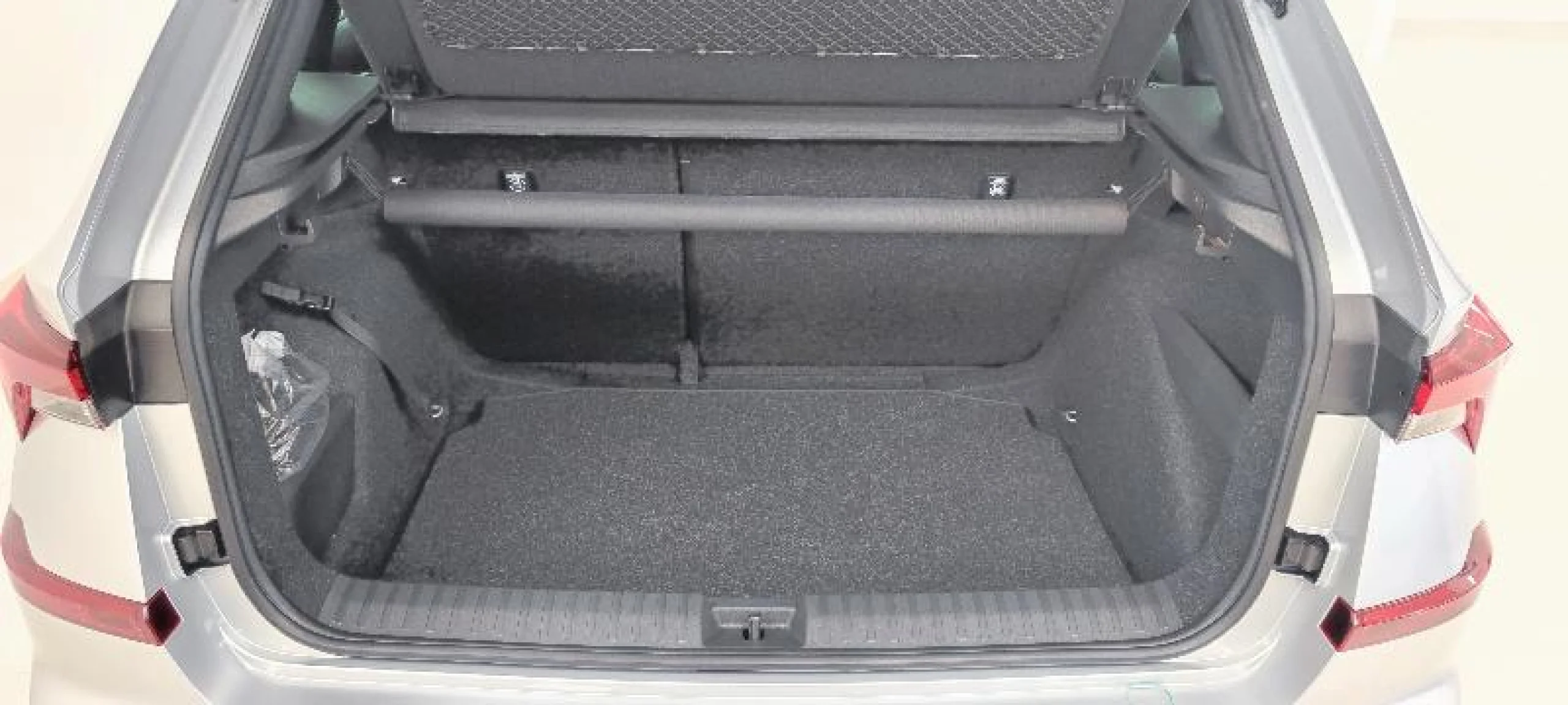 SKODA KAMIQ 1.5 TSI 110KW (150CV) DSG MONTECARLO - Foto 6