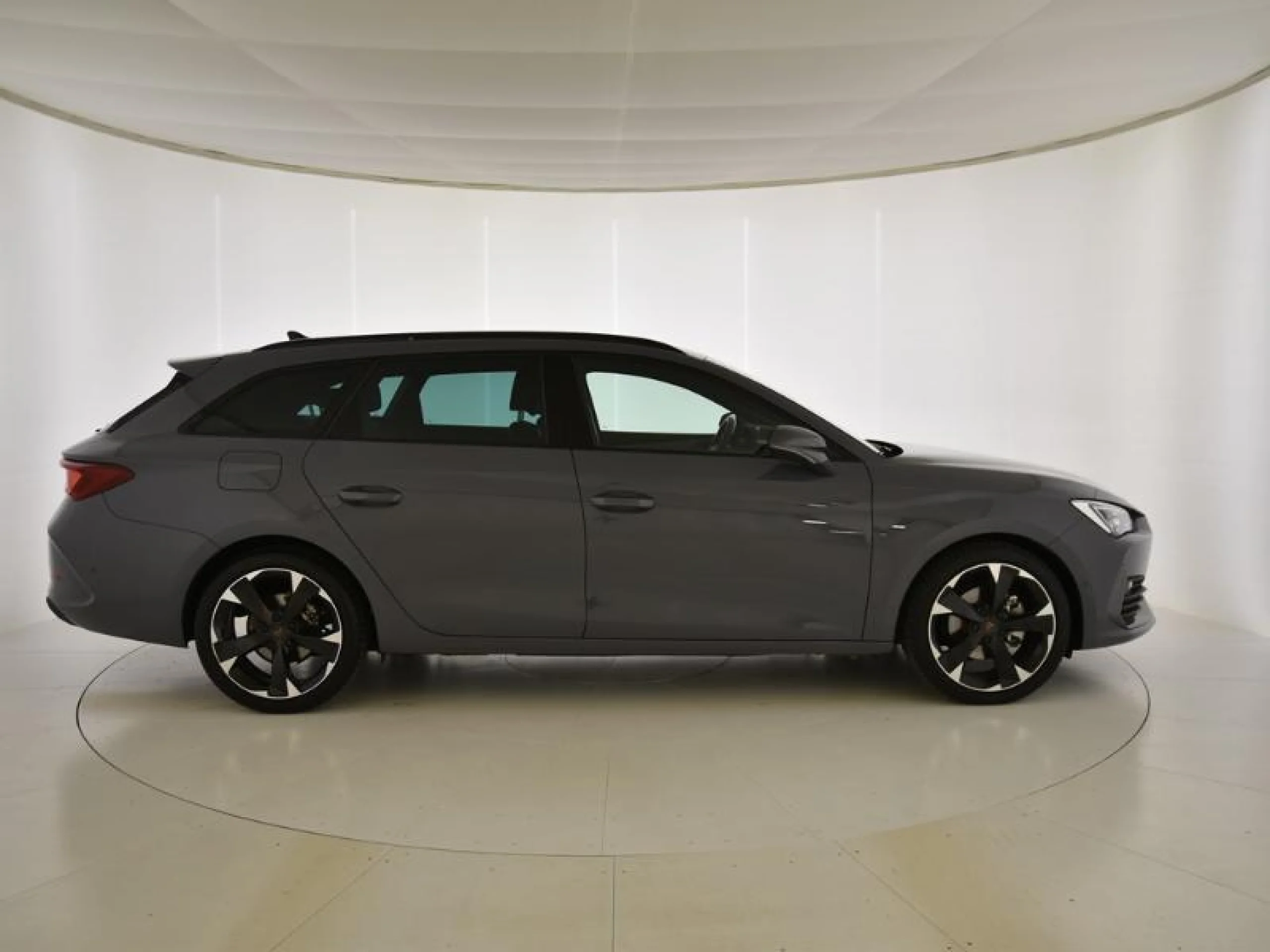 CUPRA LEON SP 1.5 ETSI 110KW (150CV) DSG - Foto 3