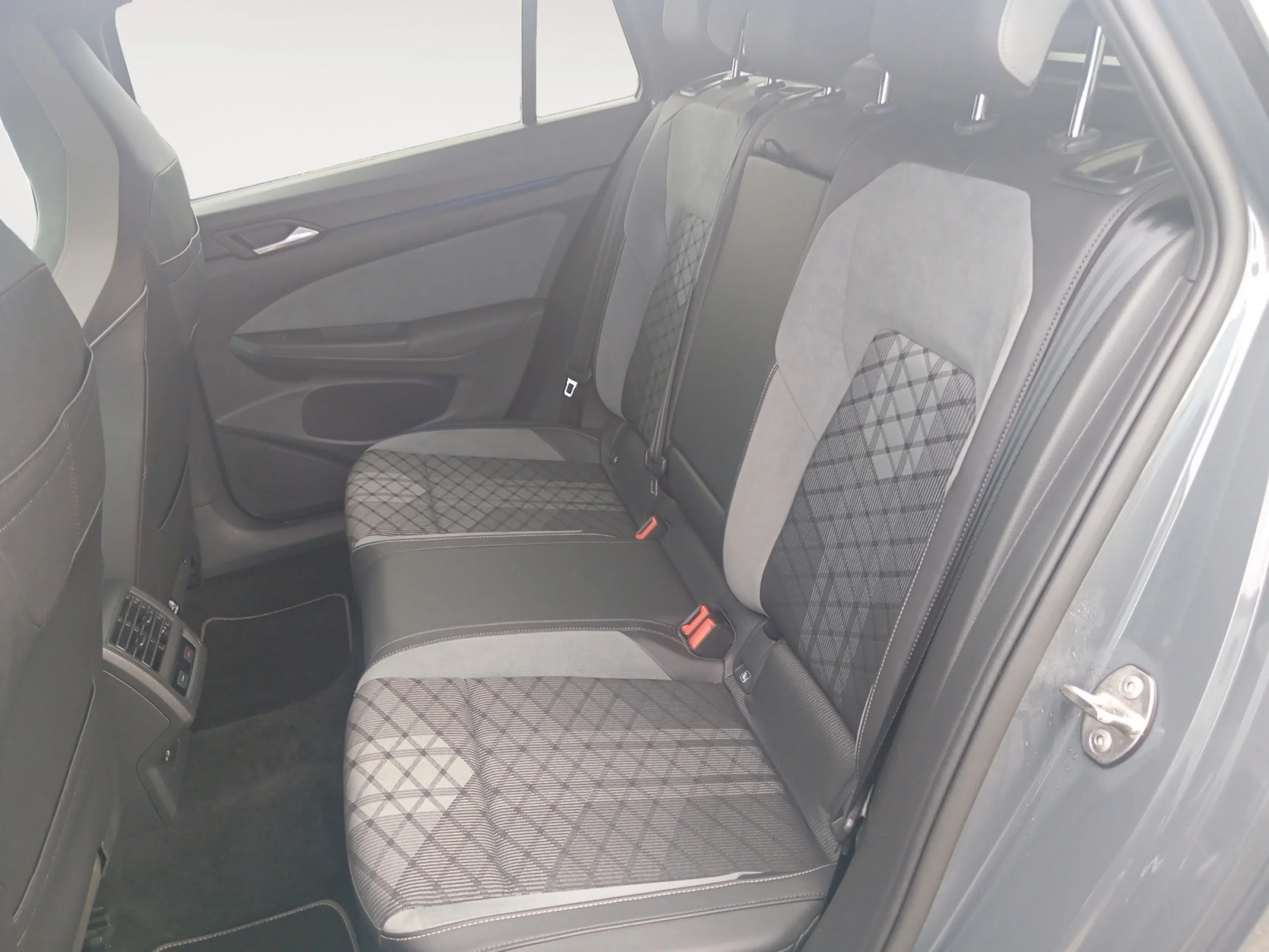 VOLKSWAGEN GOLF R LINE 2.0 TDI 110KW (150CV) DSG VARIANT - Foto 6