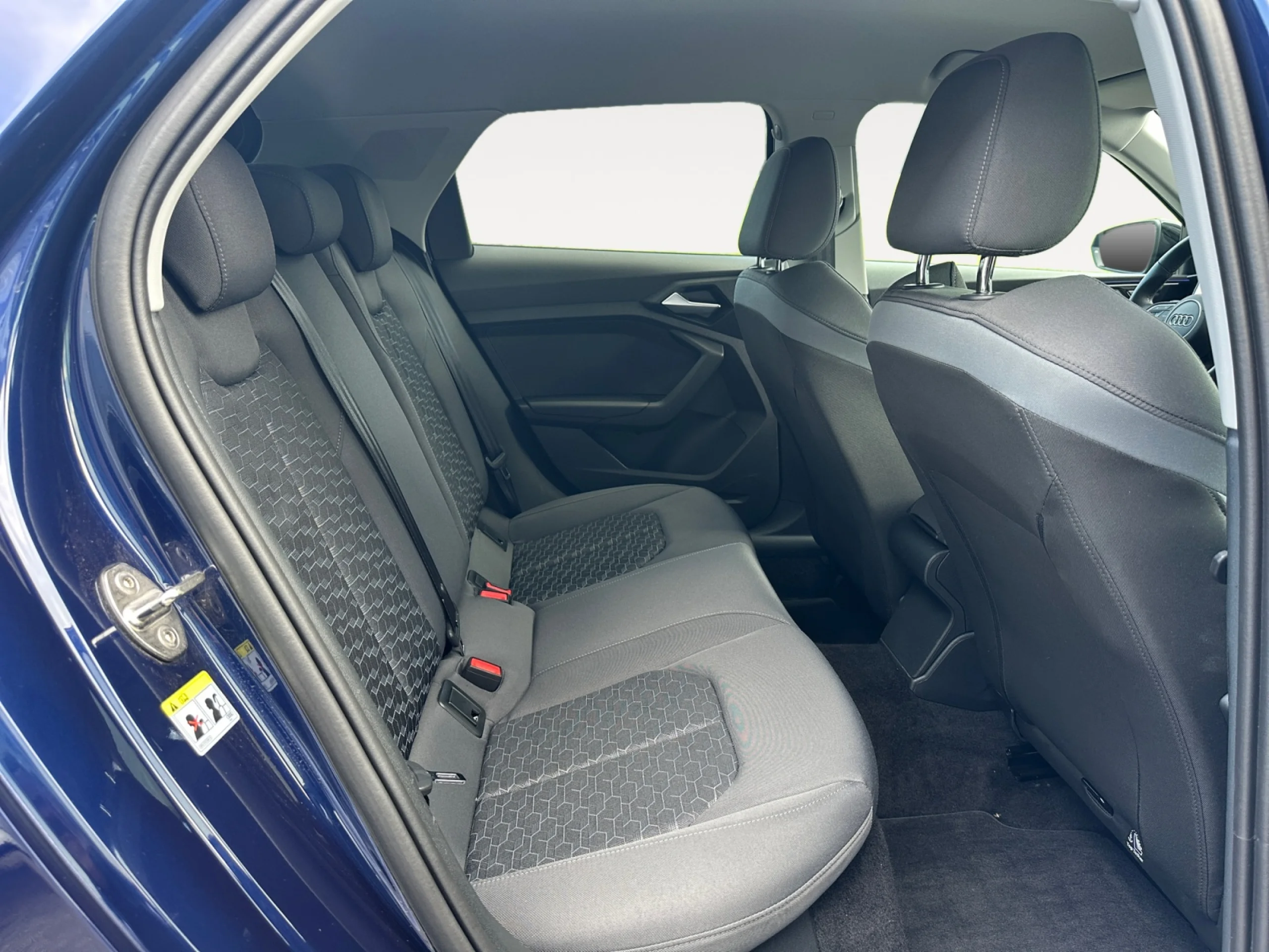 AUDI A1 SPORTBACK ADRENAL BLACK 30TFSI 85KW S TR - Foto 6