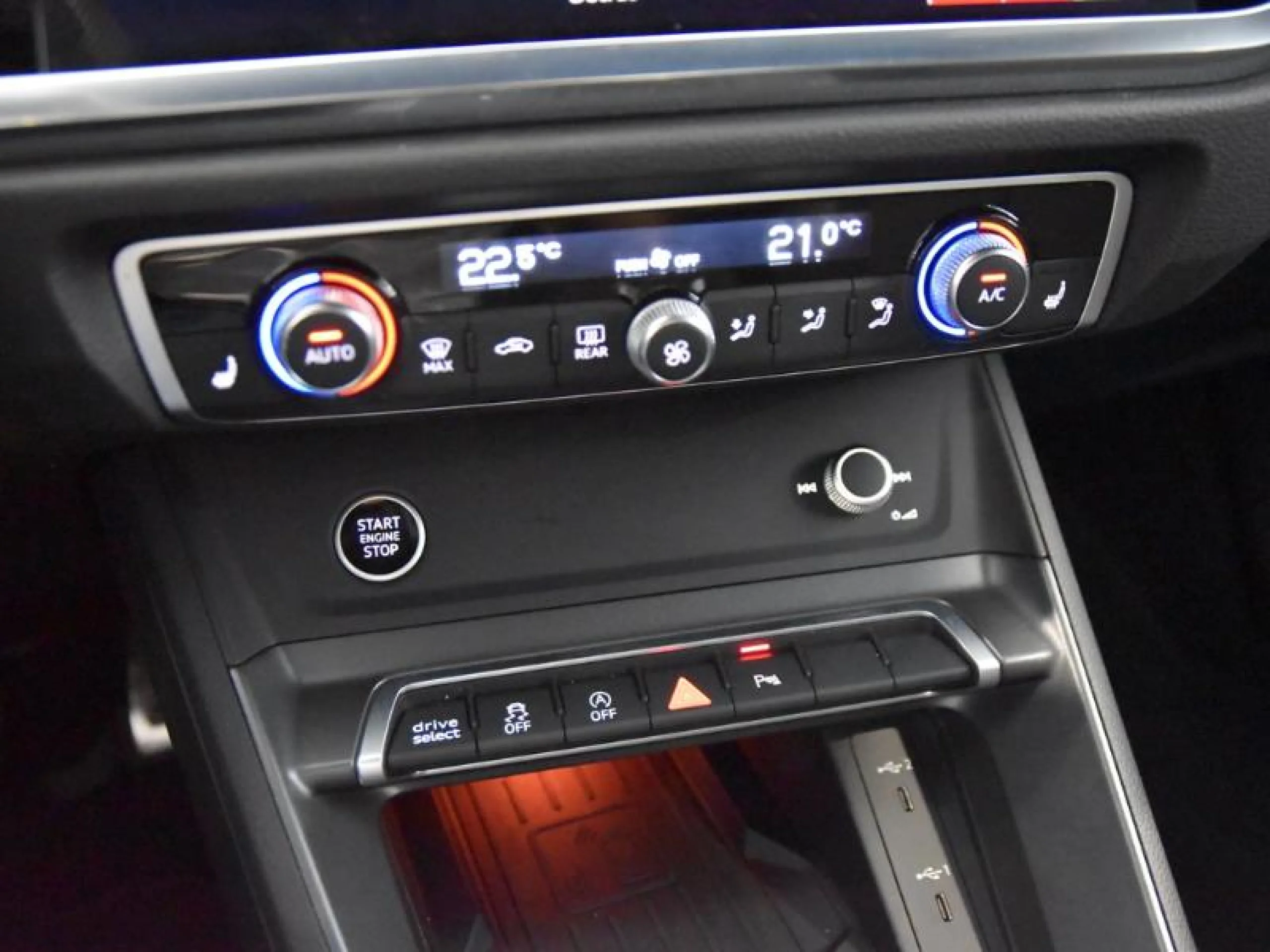 AUDI Q3 S LINE 35 TDI 110KW (150CV) S TRONIC - Foto 12