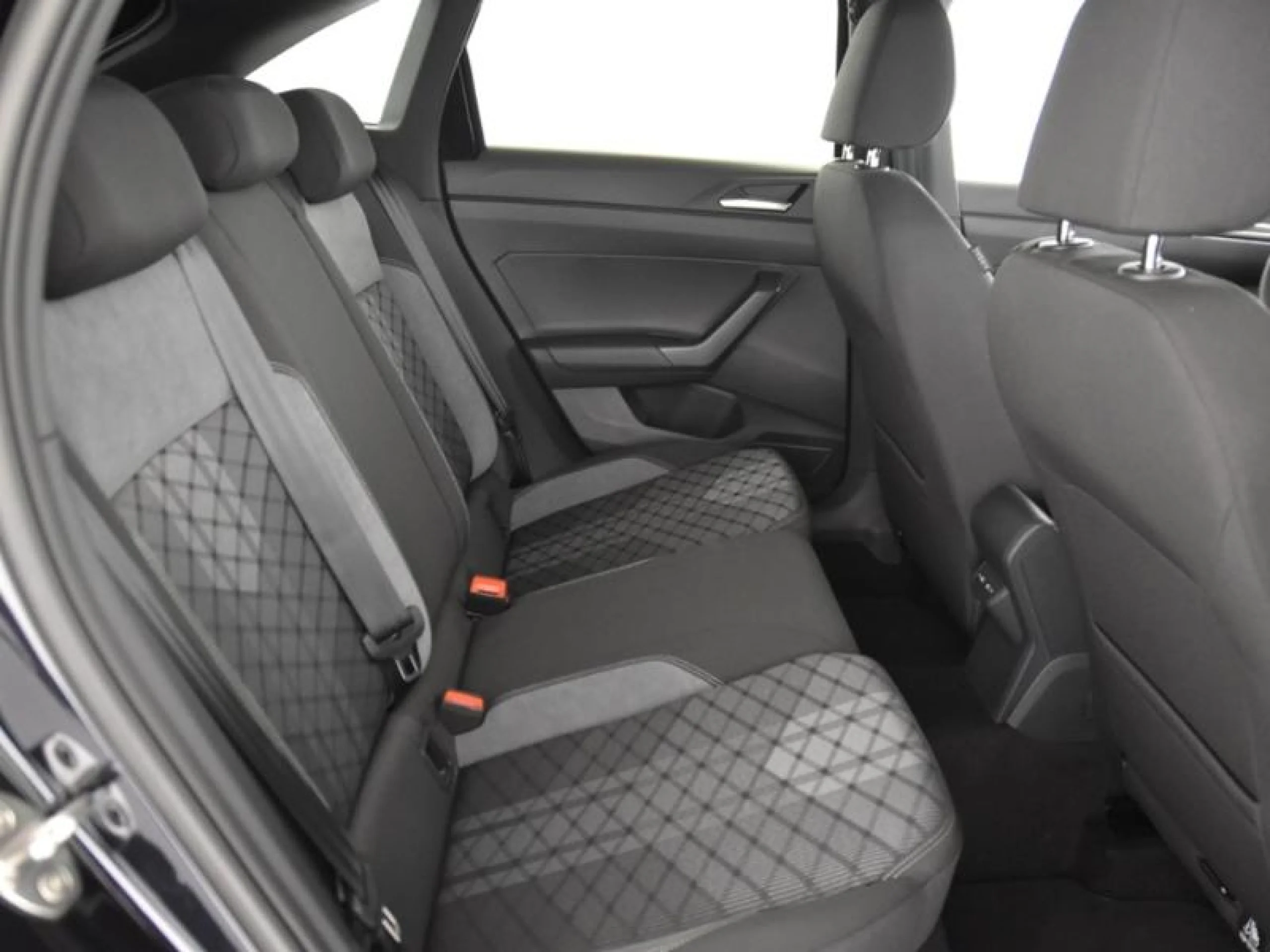 VOLKSWAGEN TAIGO R LINE 1.0 TSI 85KW (115CV) DSG - Foto 5