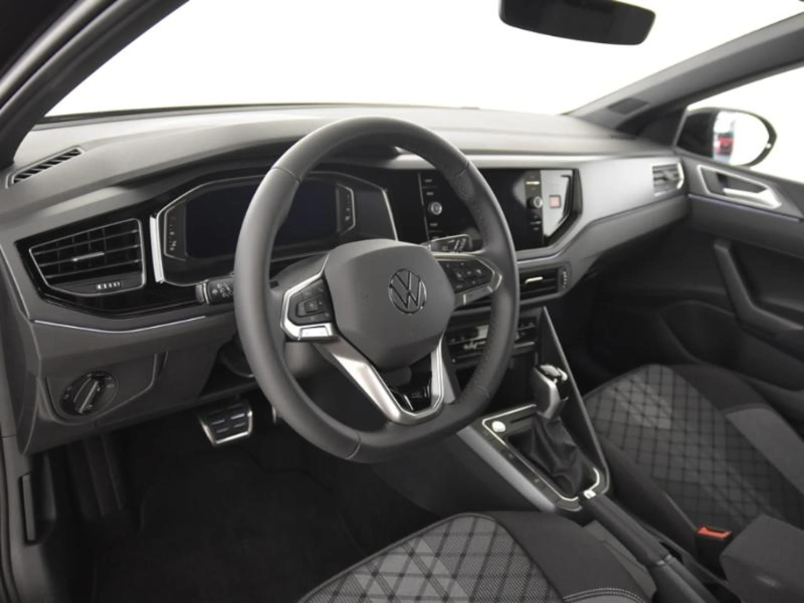 VOLKSWAGEN TAIGO R LINE 1.0 TSI 85KW (115CV) DSG - Foto 8