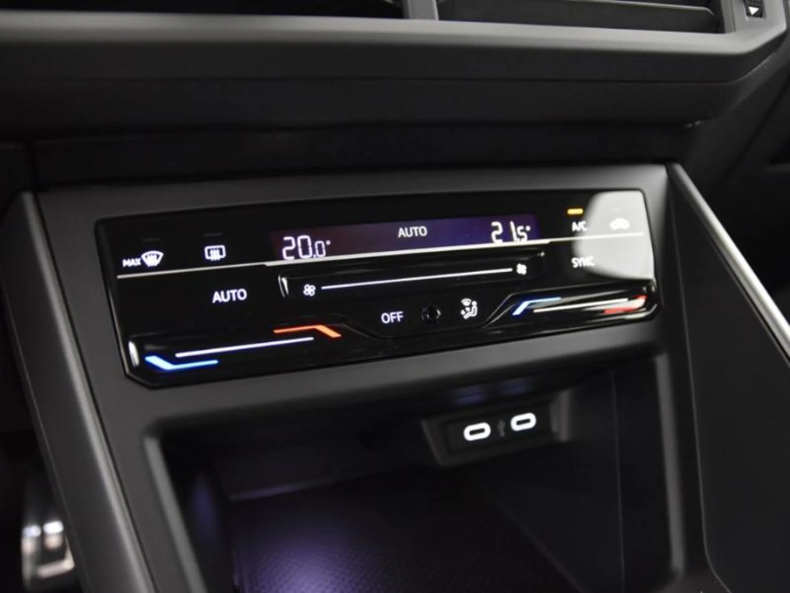 VOLKSWAGEN TAIGO R LINE 1.0 TSI 85KW (115CV) DSG - Foto 10