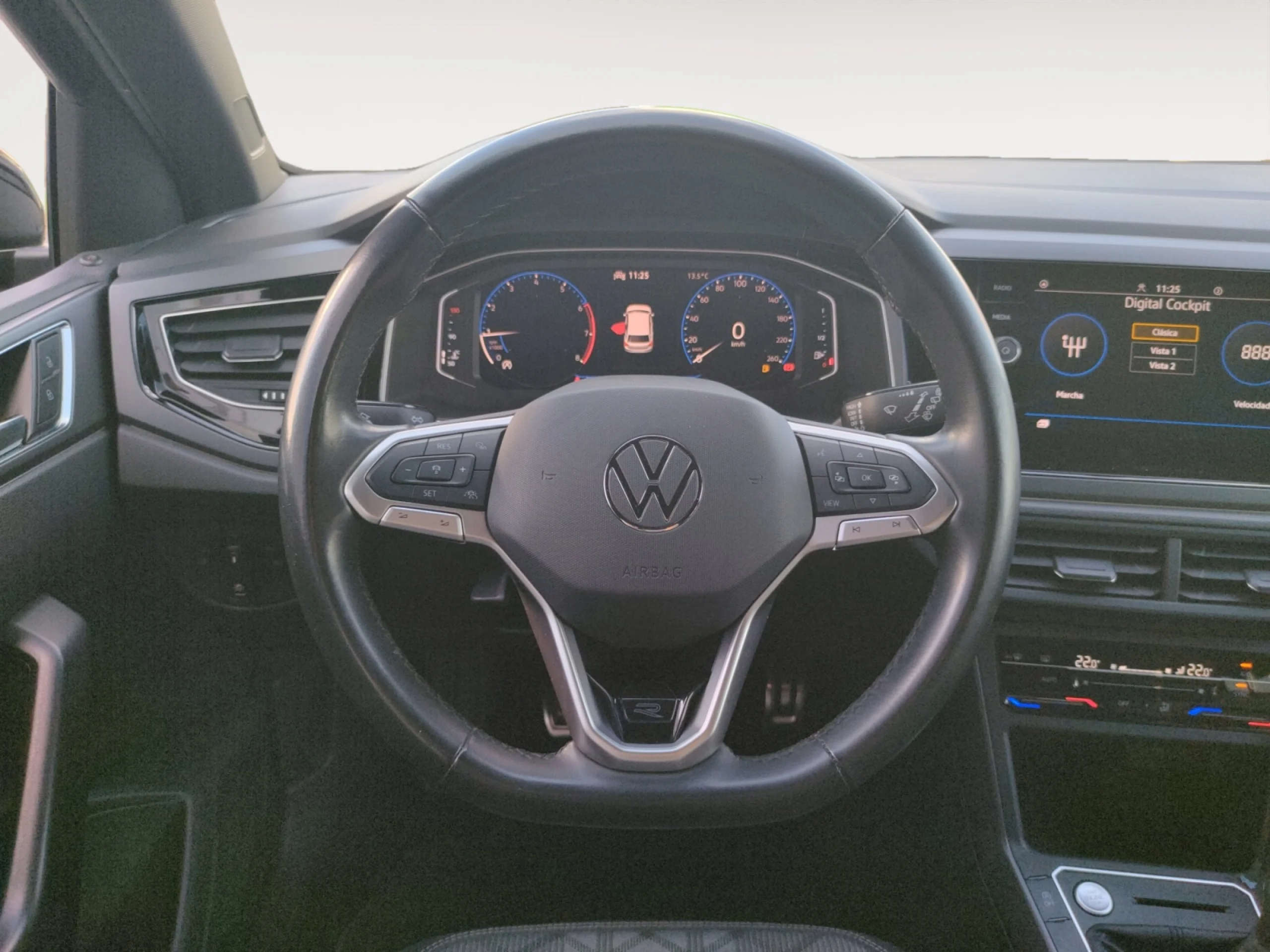 VOLKSWAGEN POLO R LINE 1.0 TSI 70KW (95CV) - Foto 11
