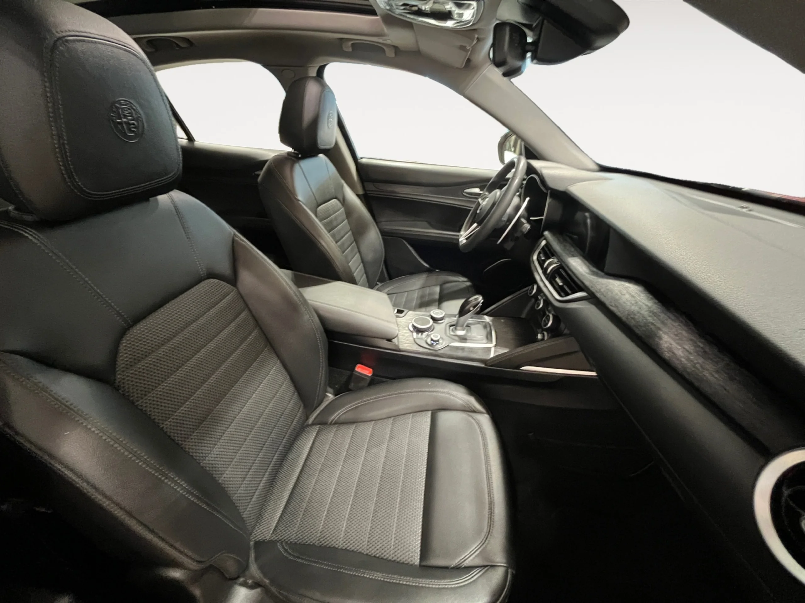 ALFA ROMEO STELVIO 2.2 DIÉSEL 154KW (210CV) EXECUTIVE Q4 - Foto 5