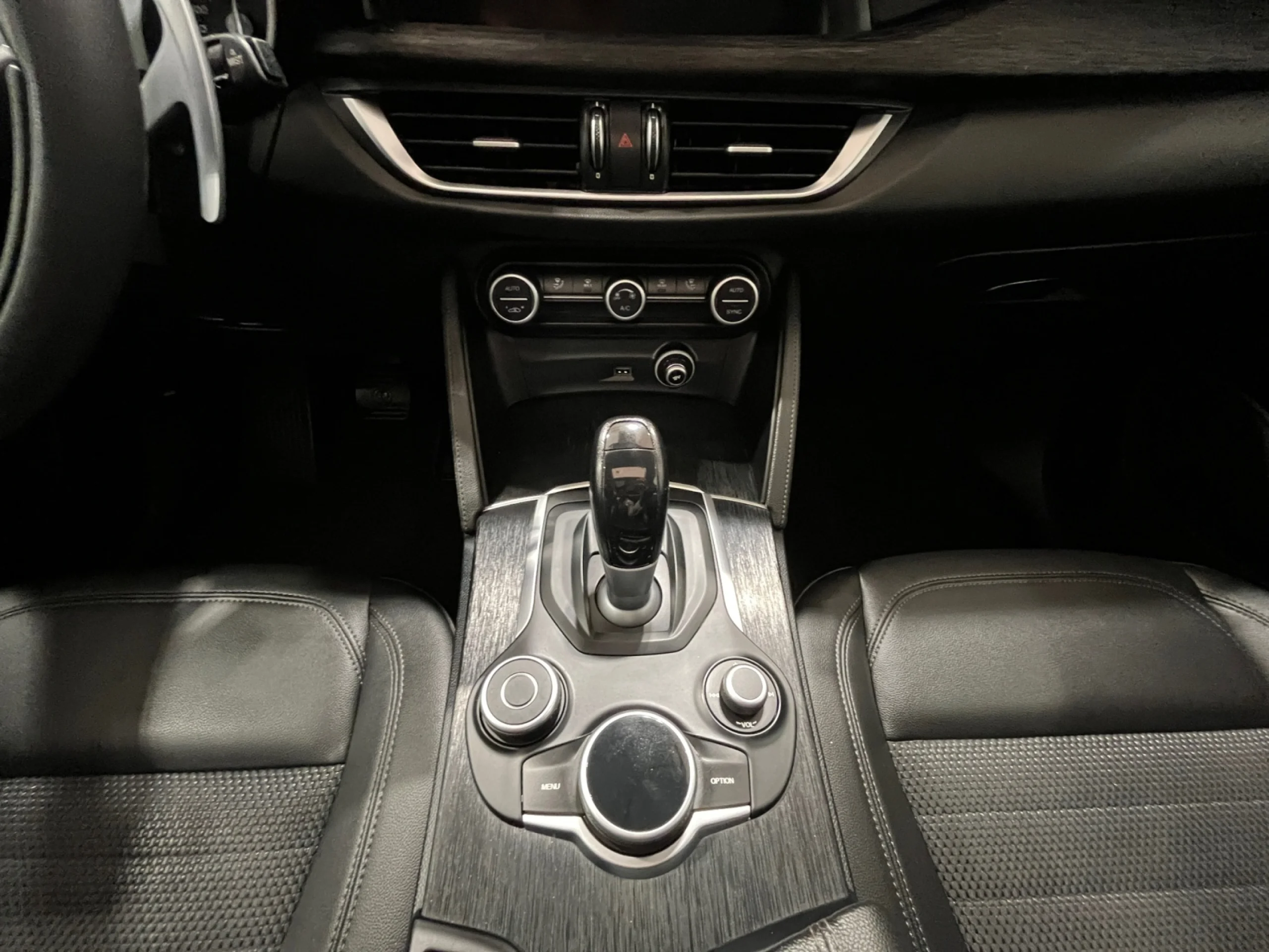 ALFA ROMEO STELVIO 2.2 DIÉSEL 154KW (210CV) EXECUTIVE Q4 - Foto 15