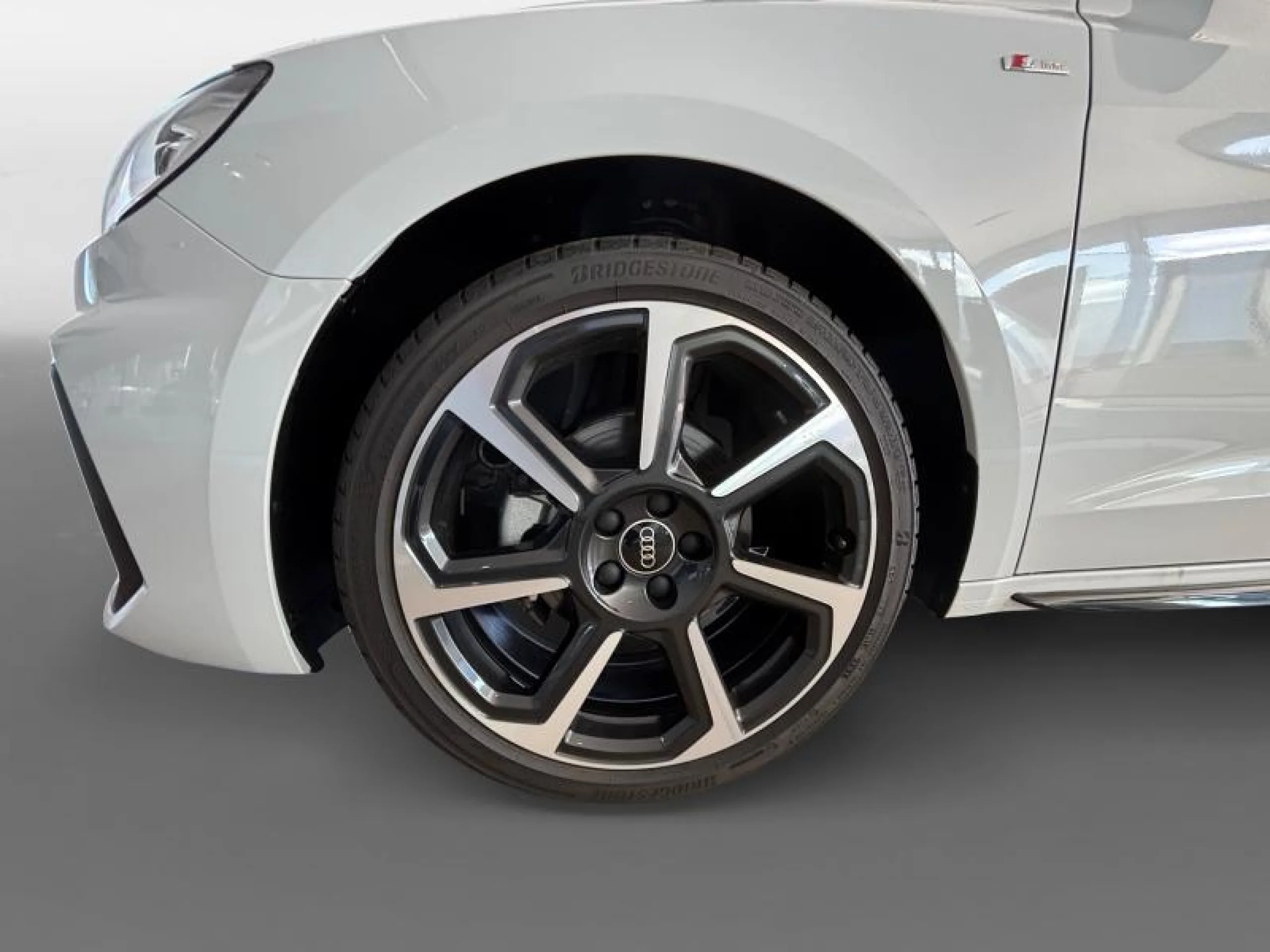 AUDI A1 A1 SPORTBACK ADRENALIN BLACK EDITION 30 TFSI  85(116) KW(CV) S TRONIC - Foto 8
