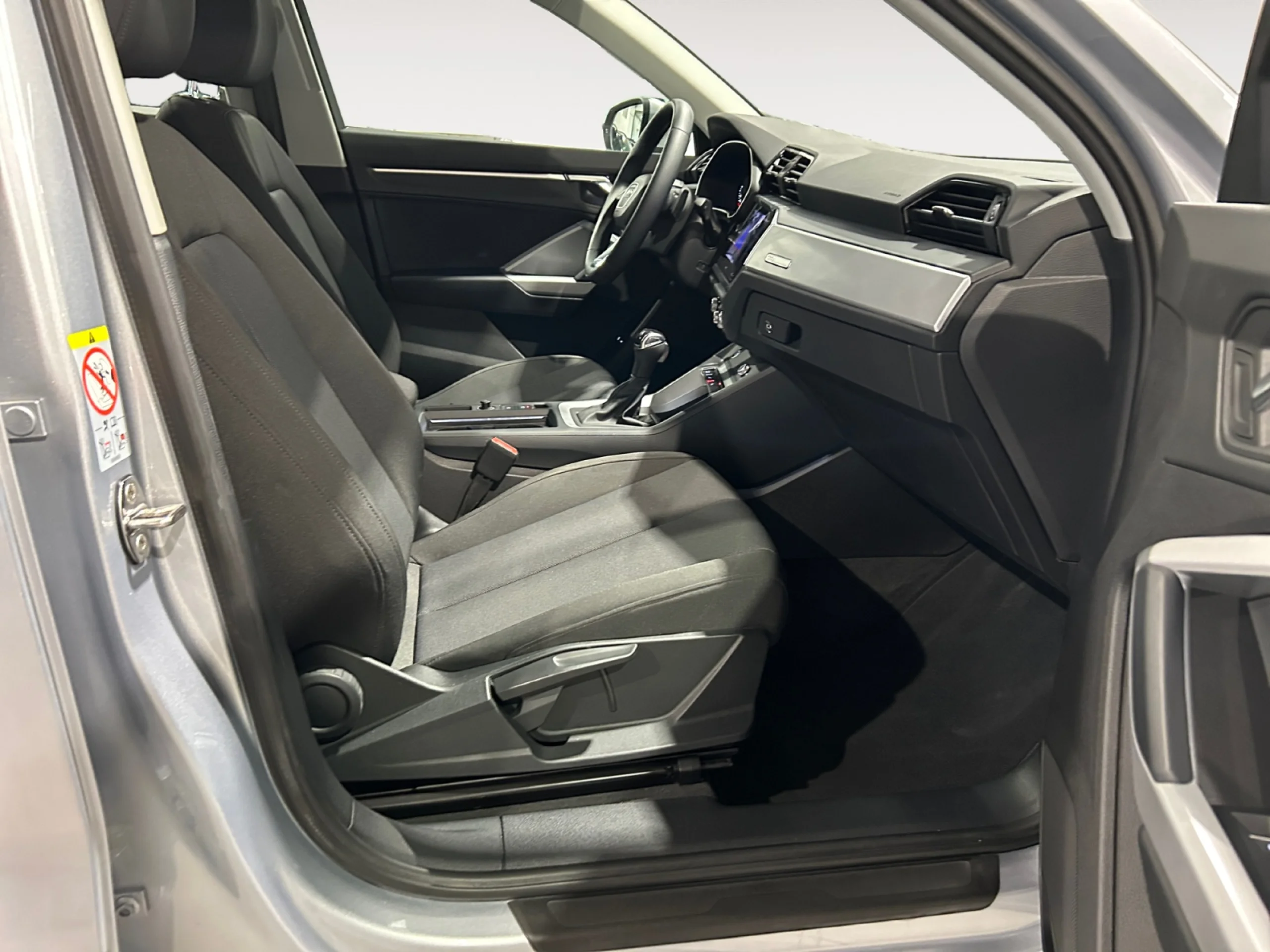 AUDI Q3 45 TFSI E 180KW (245CV) S TRONIC - Foto 5